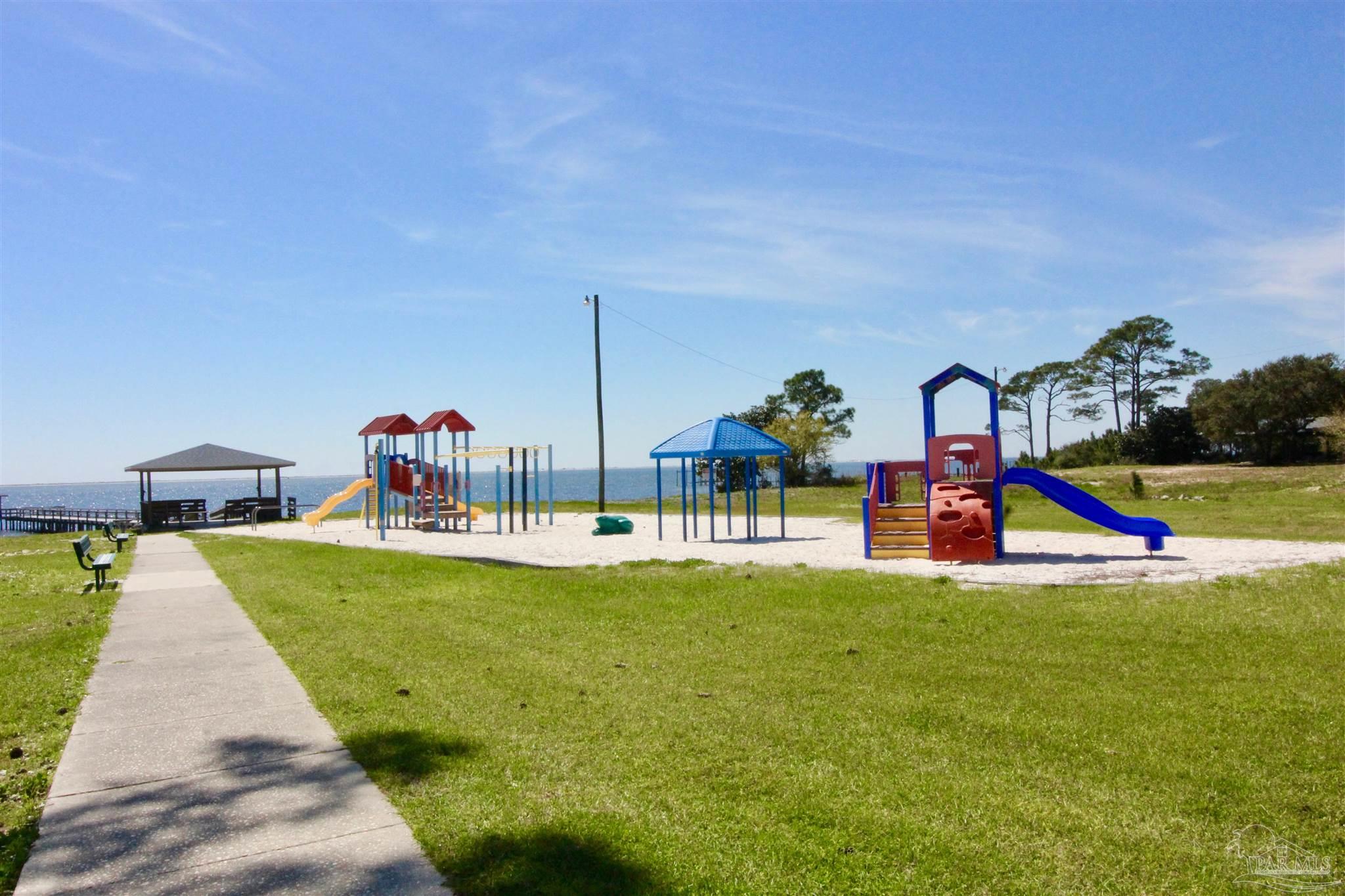 Navarre, Florida, 32566, United States, 3 Bedrooms Bedrooms, ,3 BathroomsBathrooms,Residential,For Sale,1903505