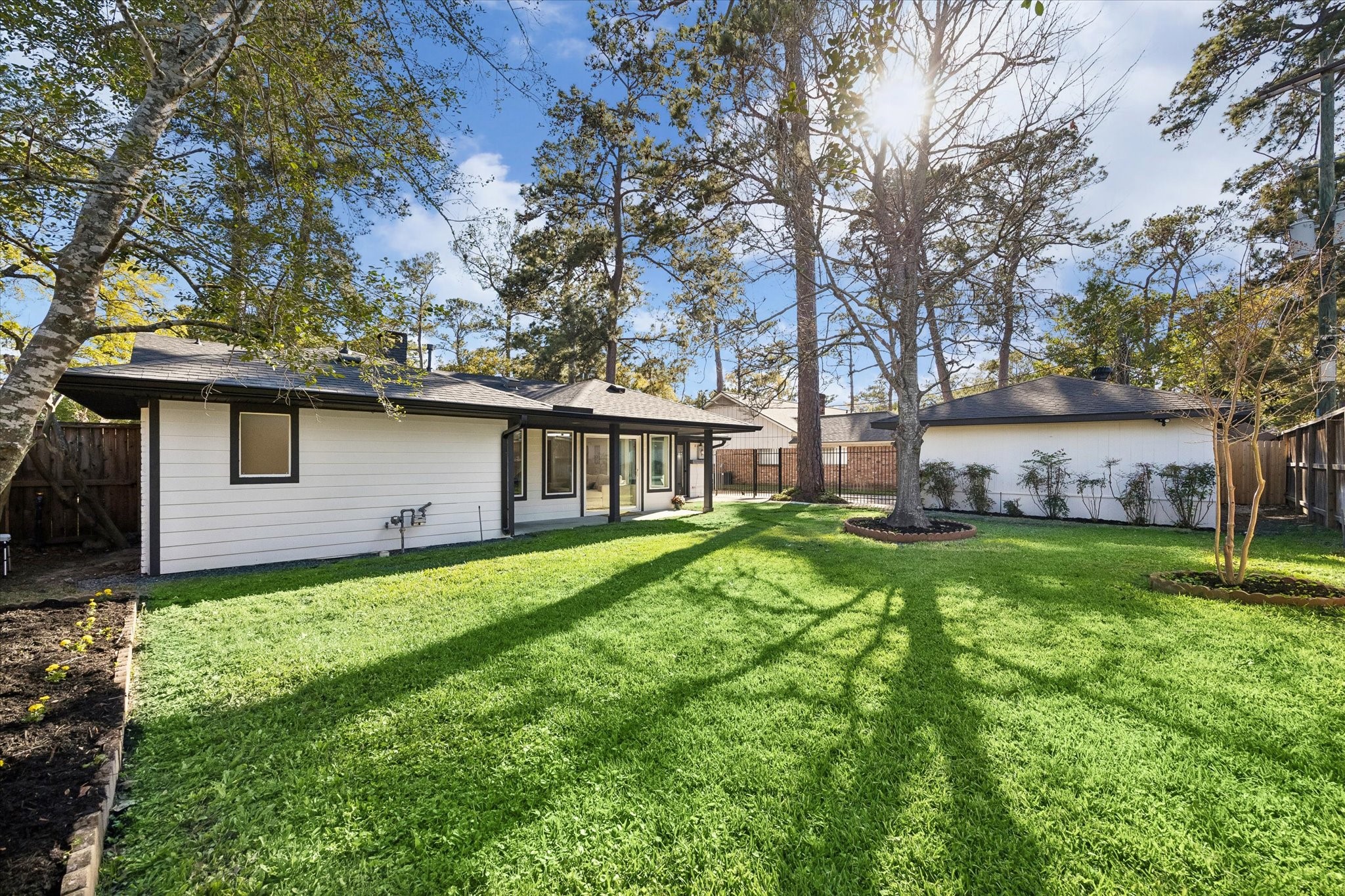  10042 Valley Forge Drive - 物件實景