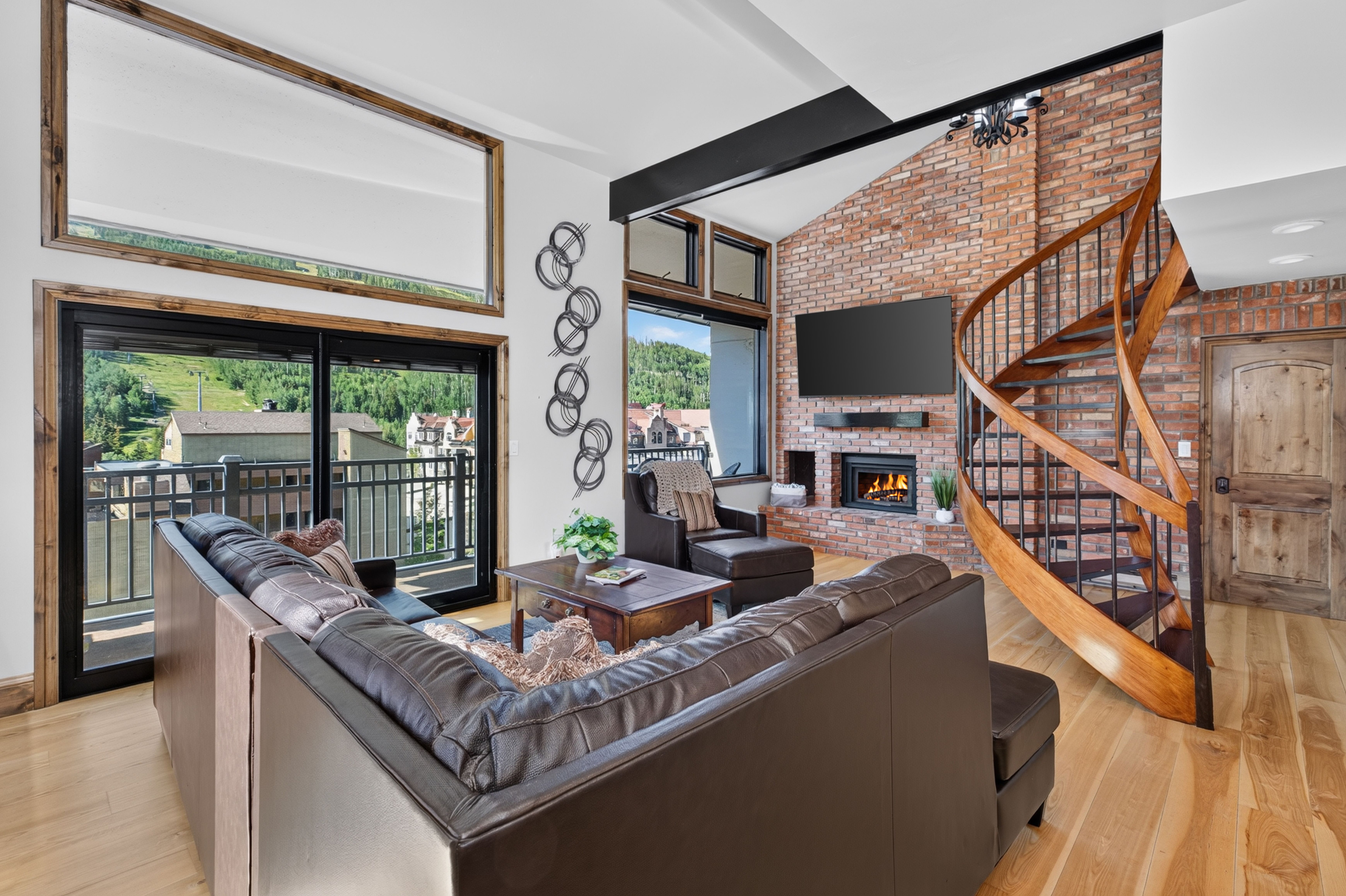  Exceptional Access to Vail
