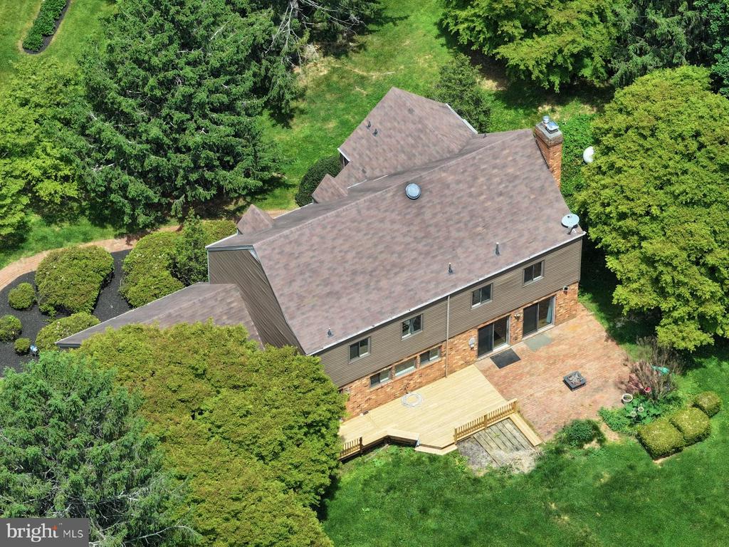 Linden, Virginia, 22642, United States, 5 Bedrooms Bedrooms, ,4 BathroomsBathrooms,Residential,For Sale,2037897