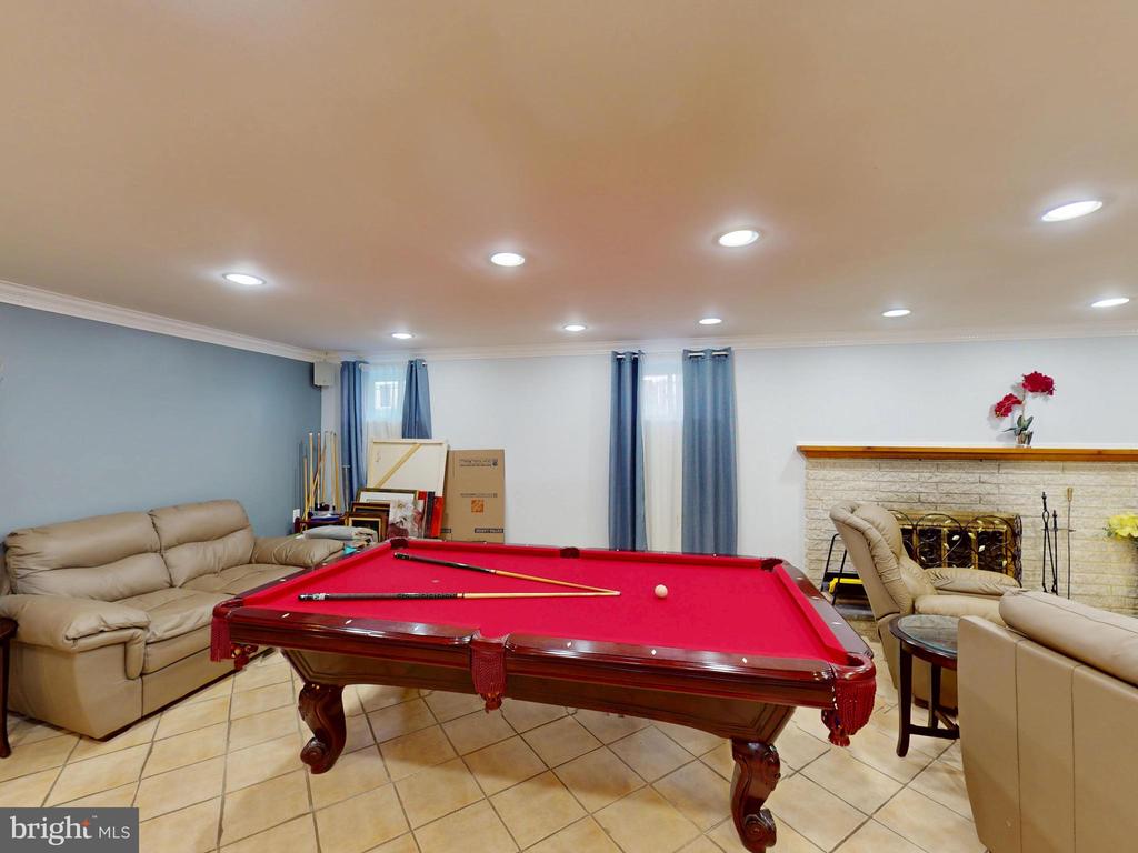 Silver Spring, Maryland, 20902, United States, 3 Bedrooms Bedrooms, ,3 BathroomsBathrooms,Residential,For Sale,1931688