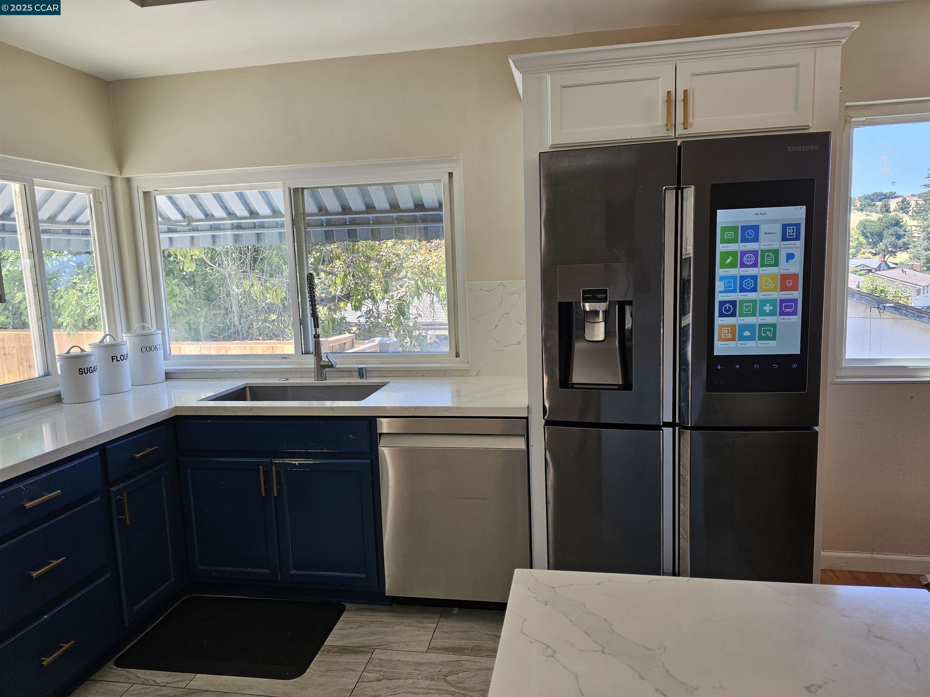 Pinole, California, 94564, United States, 3 Bedrooms Bedrooms, ,2 BathroomsBathrooms,Residential,For Sale,1877379