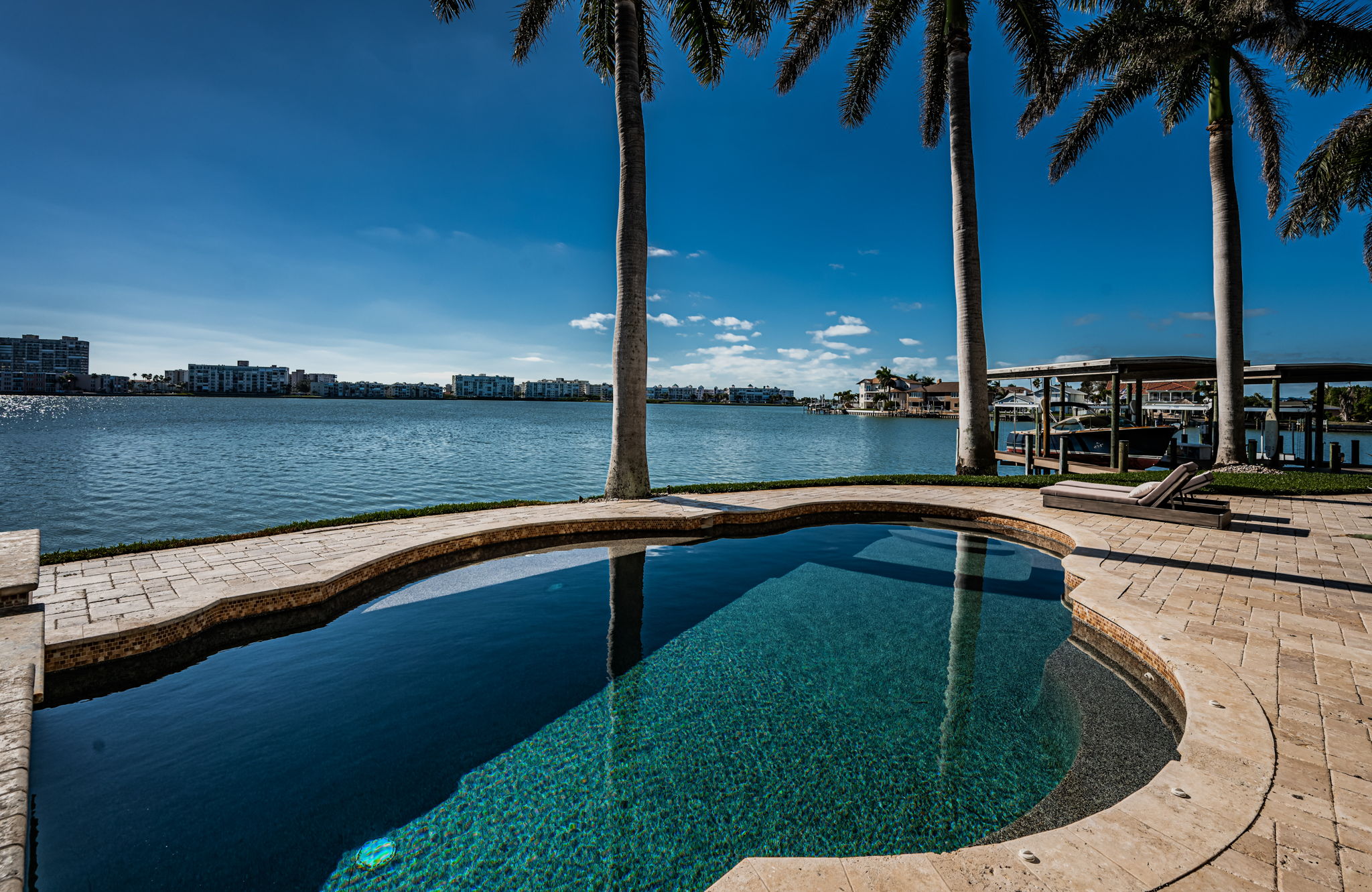 St Petersburg, Florida, 33707, United States, 5 Bedrooms Bedrooms, ,5 BathroomsBathrooms,Residential,For Sale,2007772