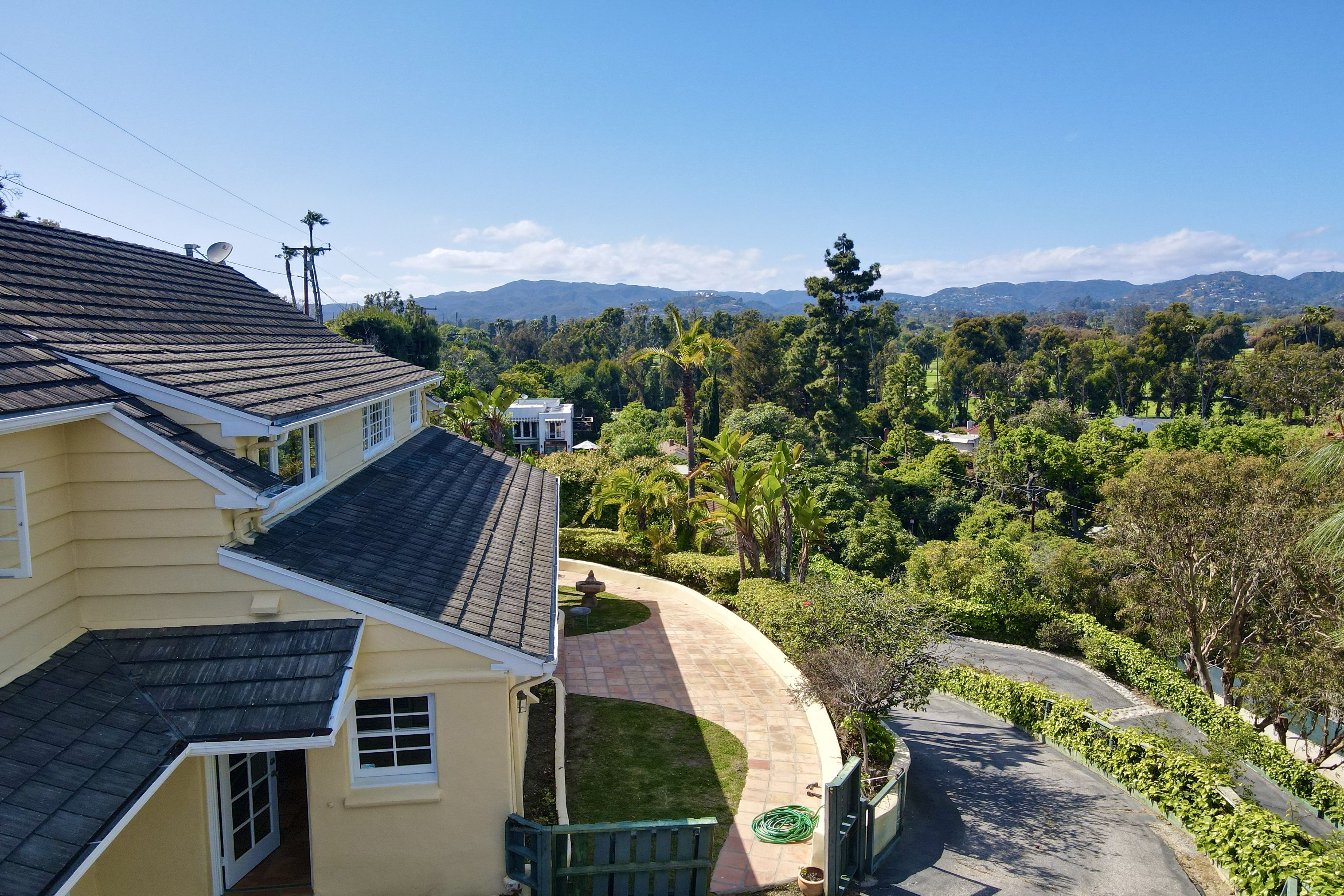  910 Centinela Ave - 物件實景