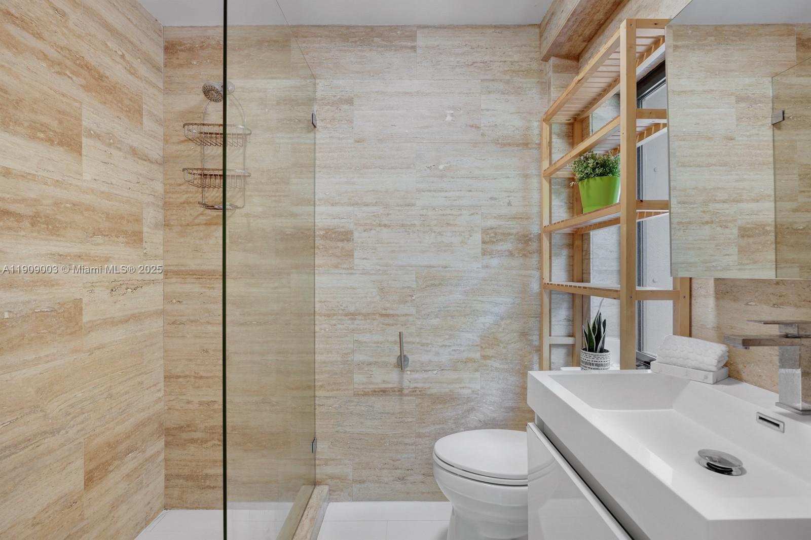 Miami, Florida, 33137, United States, 5 Bedrooms Bedrooms, ,5 BathroomsBathrooms,Residential,For Sale,1987585