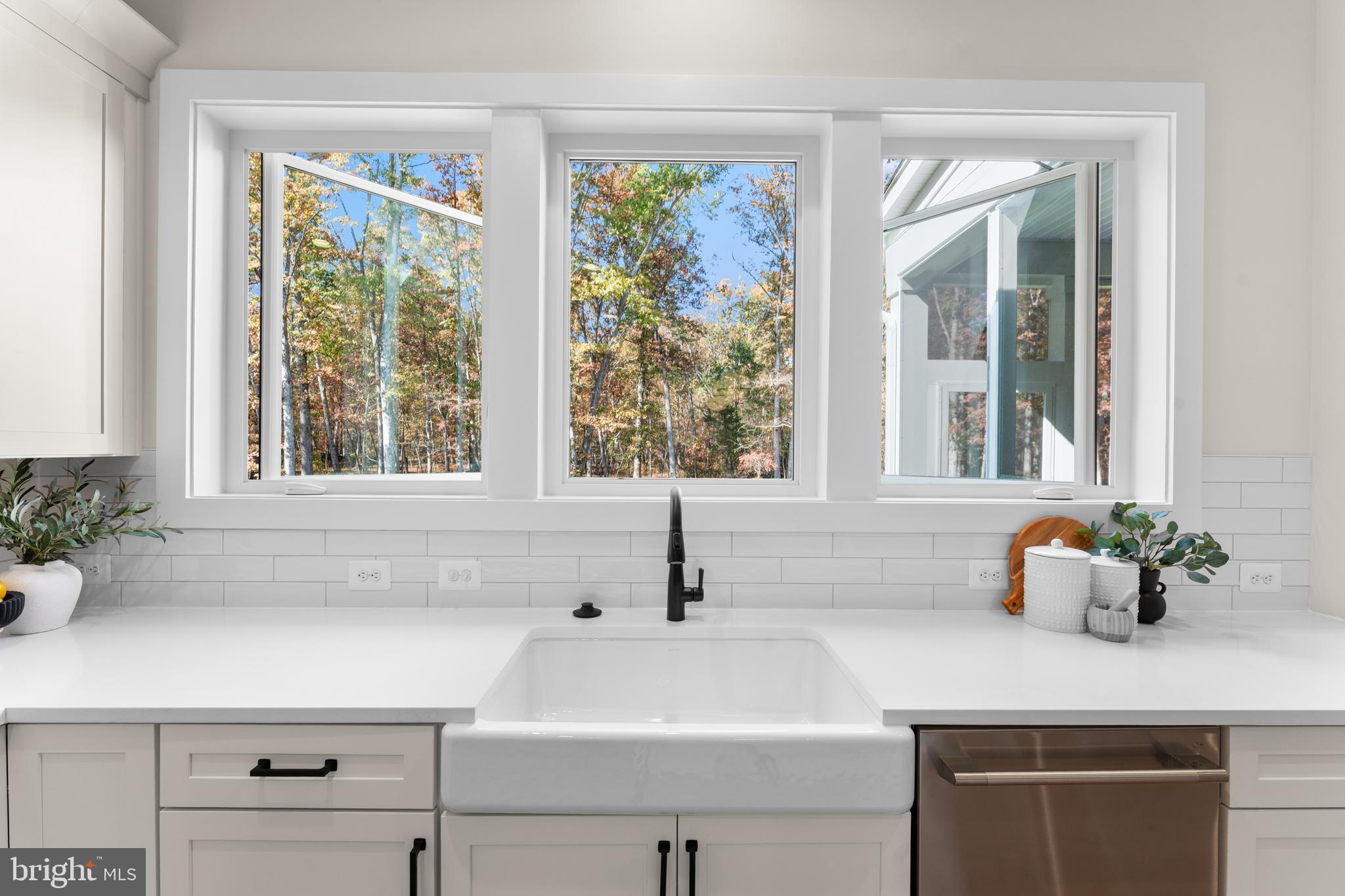 Broad Run, Virginia, 20137, United States, 6 Bedrooms Bedrooms, ,6 BathroomsBathrooms,Residential,For Sale,1977753