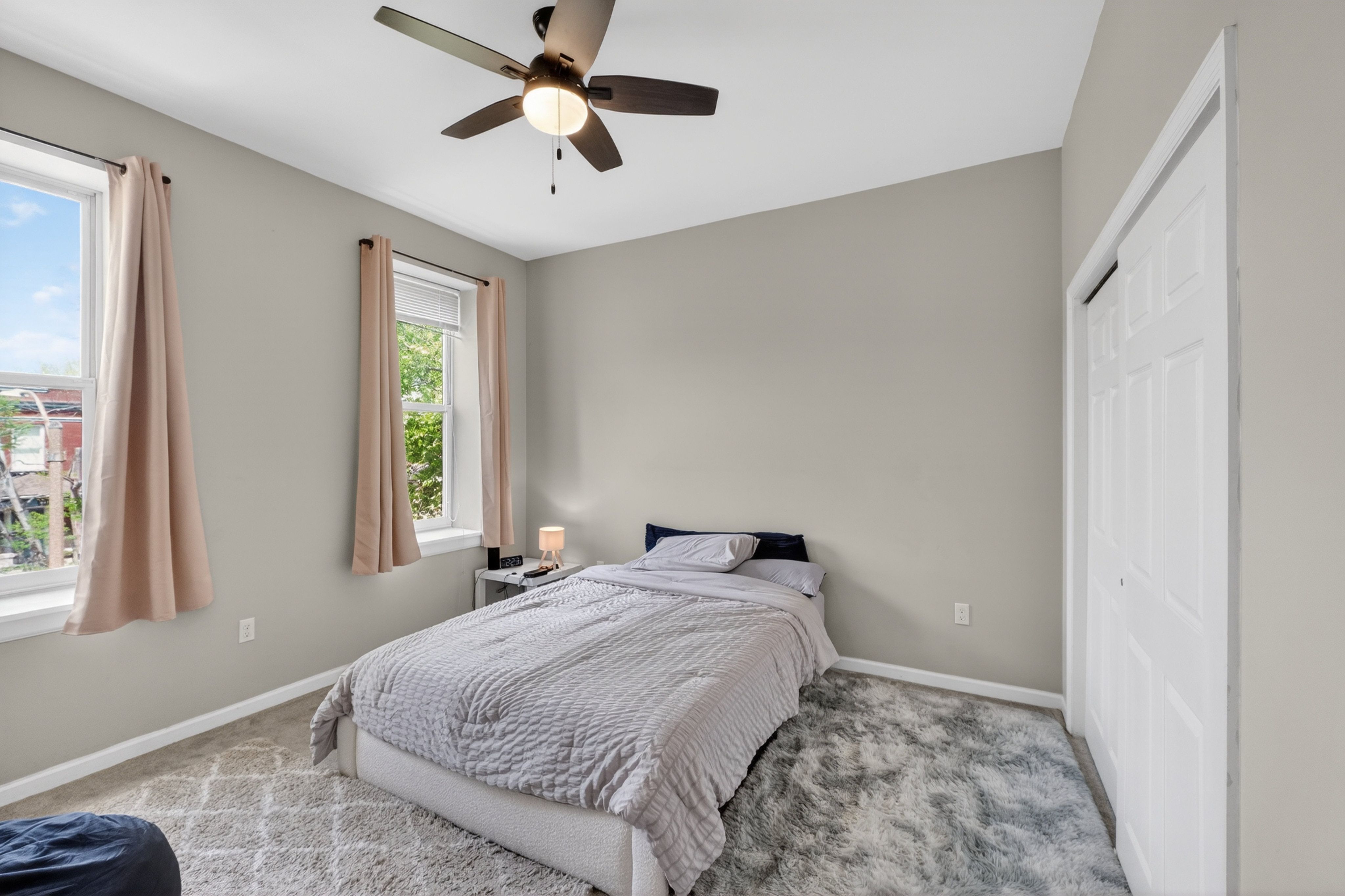  Beautifully updated, inviting home - 物件實景