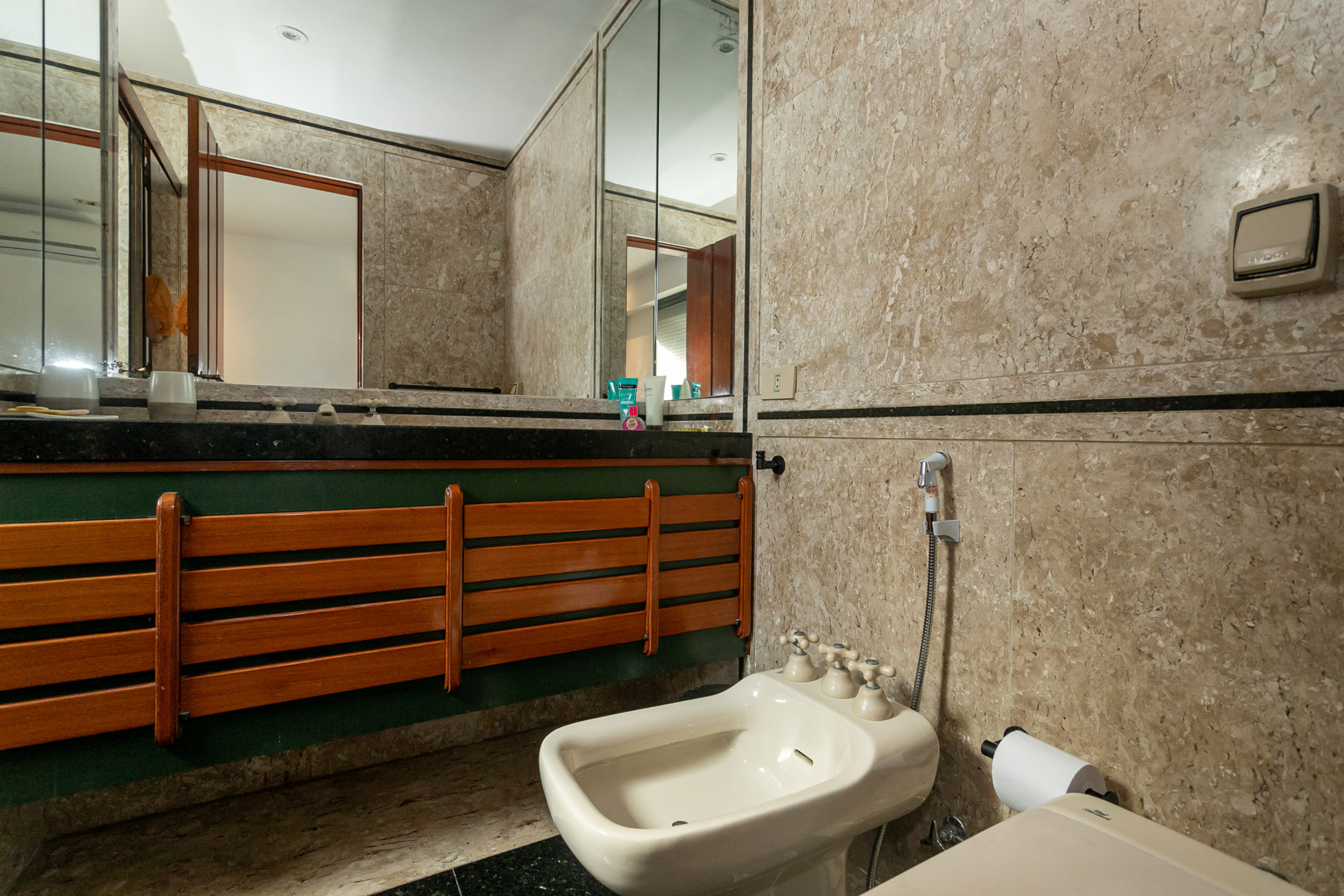  Spacious apartment with ocean views in Leblon near Posto 9 - 物件實景