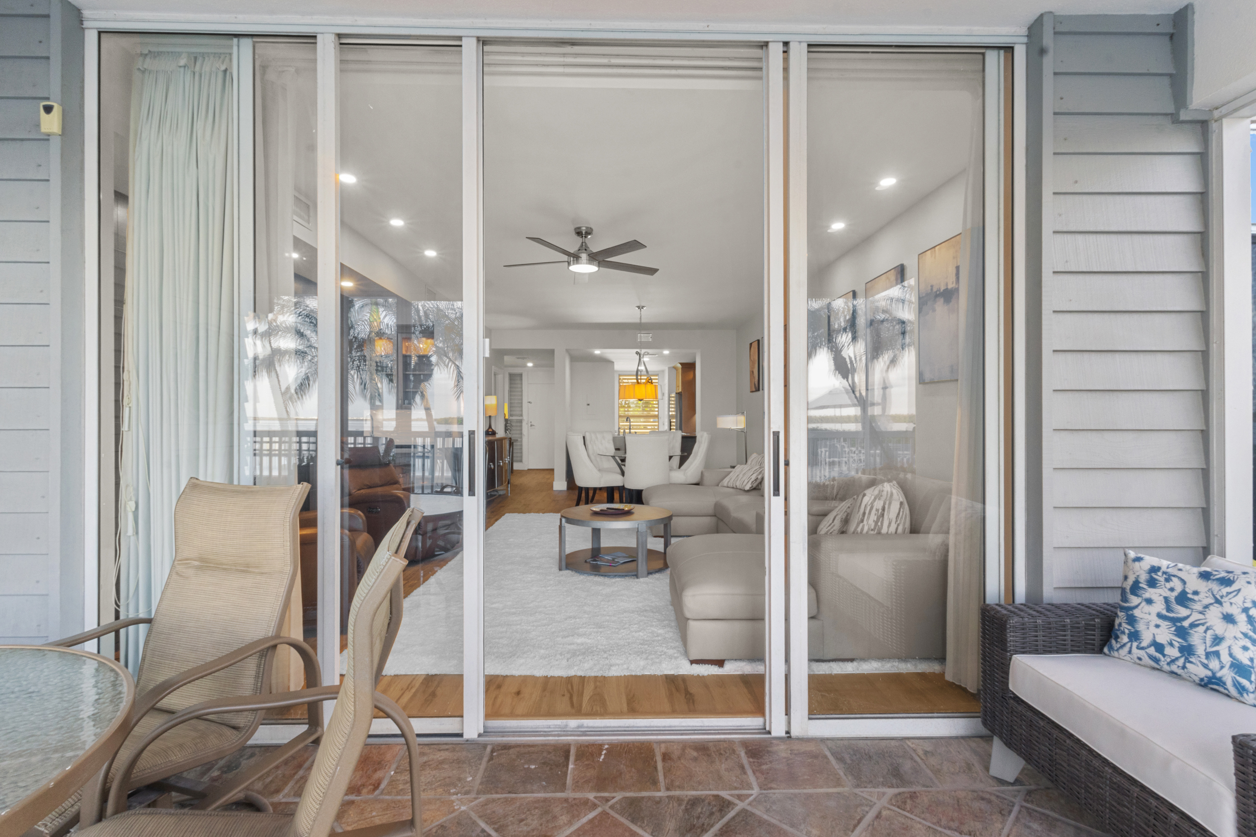 Longboat Key, Florida, 34228, United States, 2 Bedrooms Bedrooms, ,2 BathroomsBathrooms,Residential,For Sale,2036968