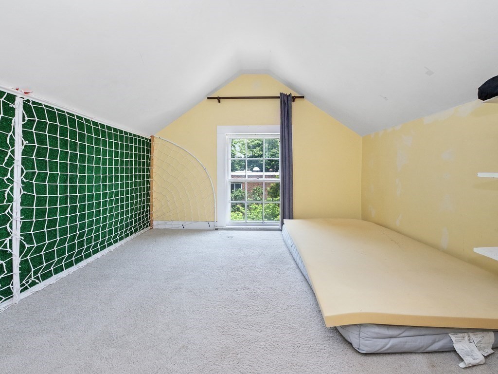 Waltham, Massachusetts, 02453, United States, 6 Bedrooms Bedrooms, ,3 BathroomsBathrooms,Residential,For Sale,1892222