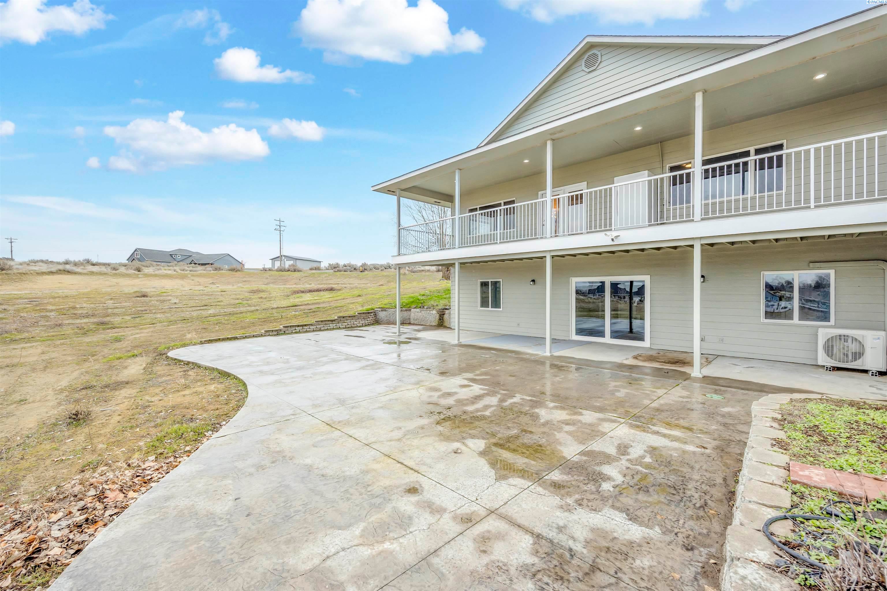 West Richland, Washington, 99353, United States, 5 Bedrooms Bedrooms, ,3 BathroomsBathrooms,Residential,For Sale,2020893
