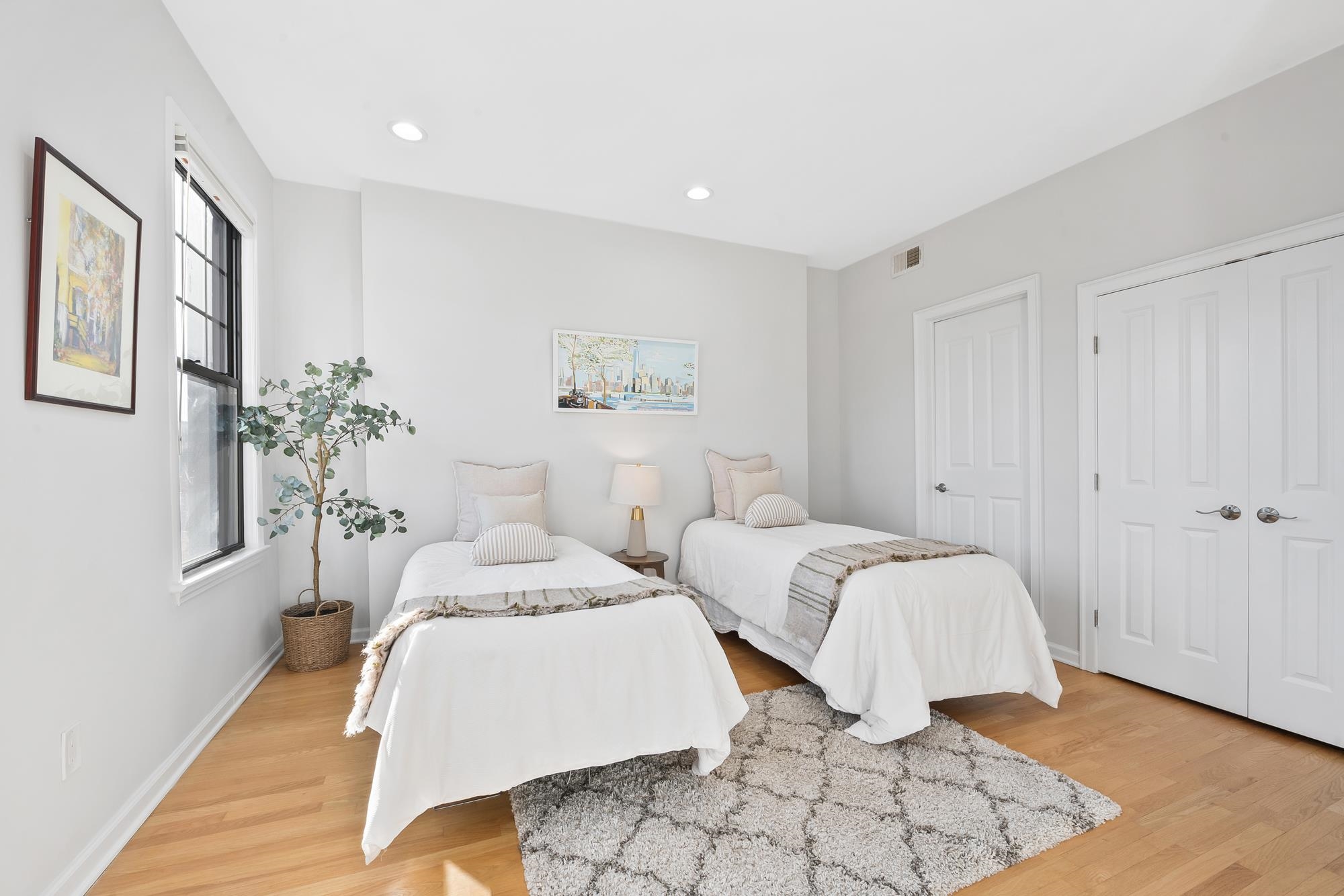 Hoboken, New Jersey, 07030, United States, 5 Bedrooms Bedrooms, ,3 BathroomsBathrooms,Residential,For Sale,2003289