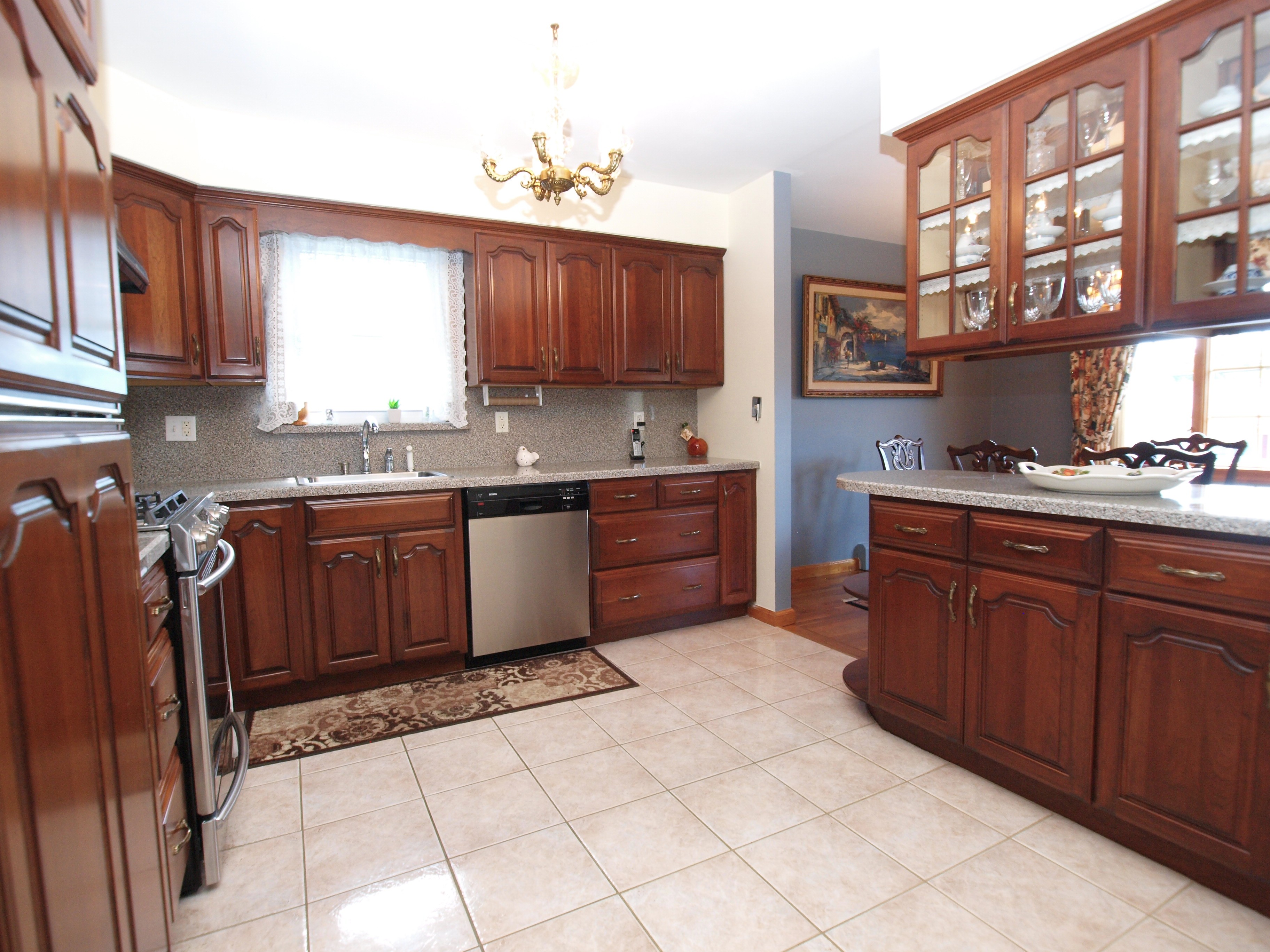 Pompton Plains, New Jersey, 07444, United States, 3 Bedrooms Bedrooms, ,2 BathroomsBathrooms,Residential,For Sale,1937203