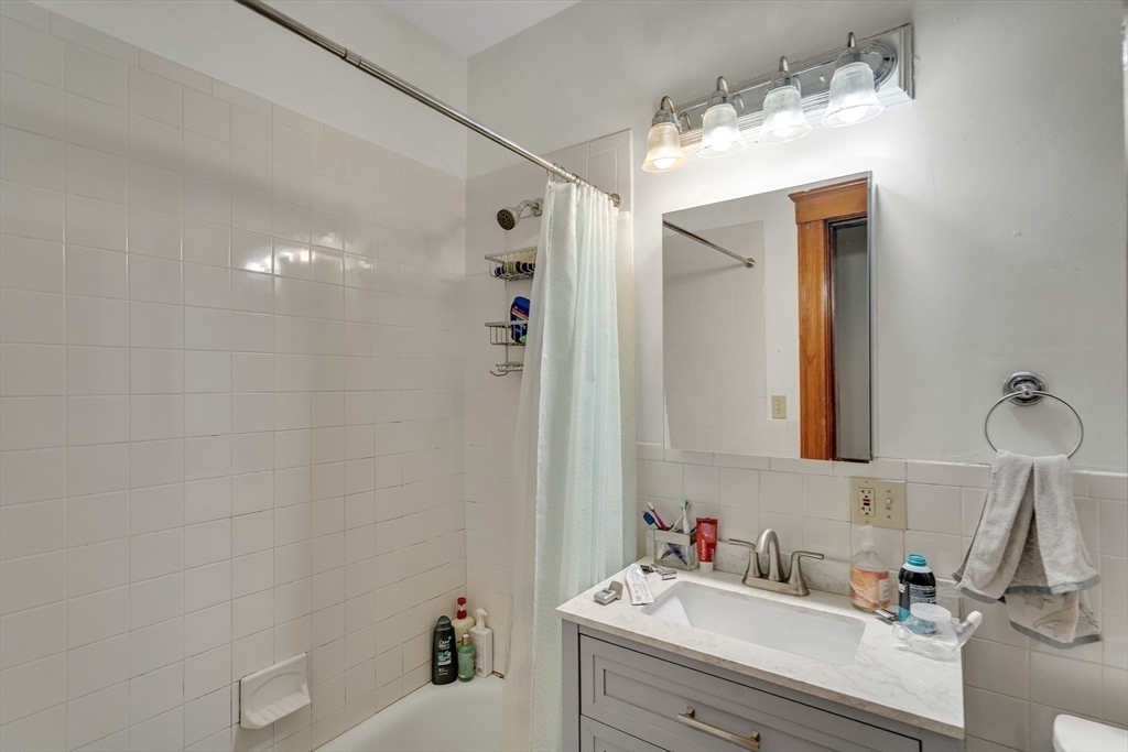 Cambridge, Massachusetts, 02139, United States, 22 Bedrooms Bedrooms, ,9 BathroomsBathrooms,Residential,For Sale,1903632