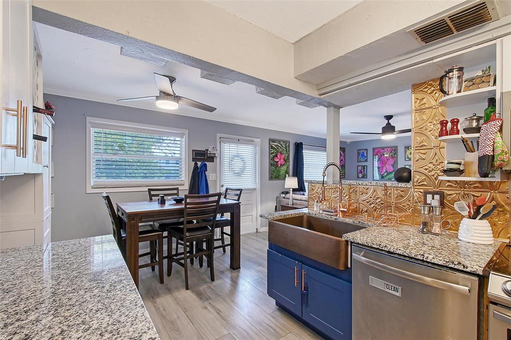 Sarasota, Florida, 34239, United States, 4 Bedrooms Bedrooms, ,2 BathroomsBathrooms,Residential,For Sale,1942091