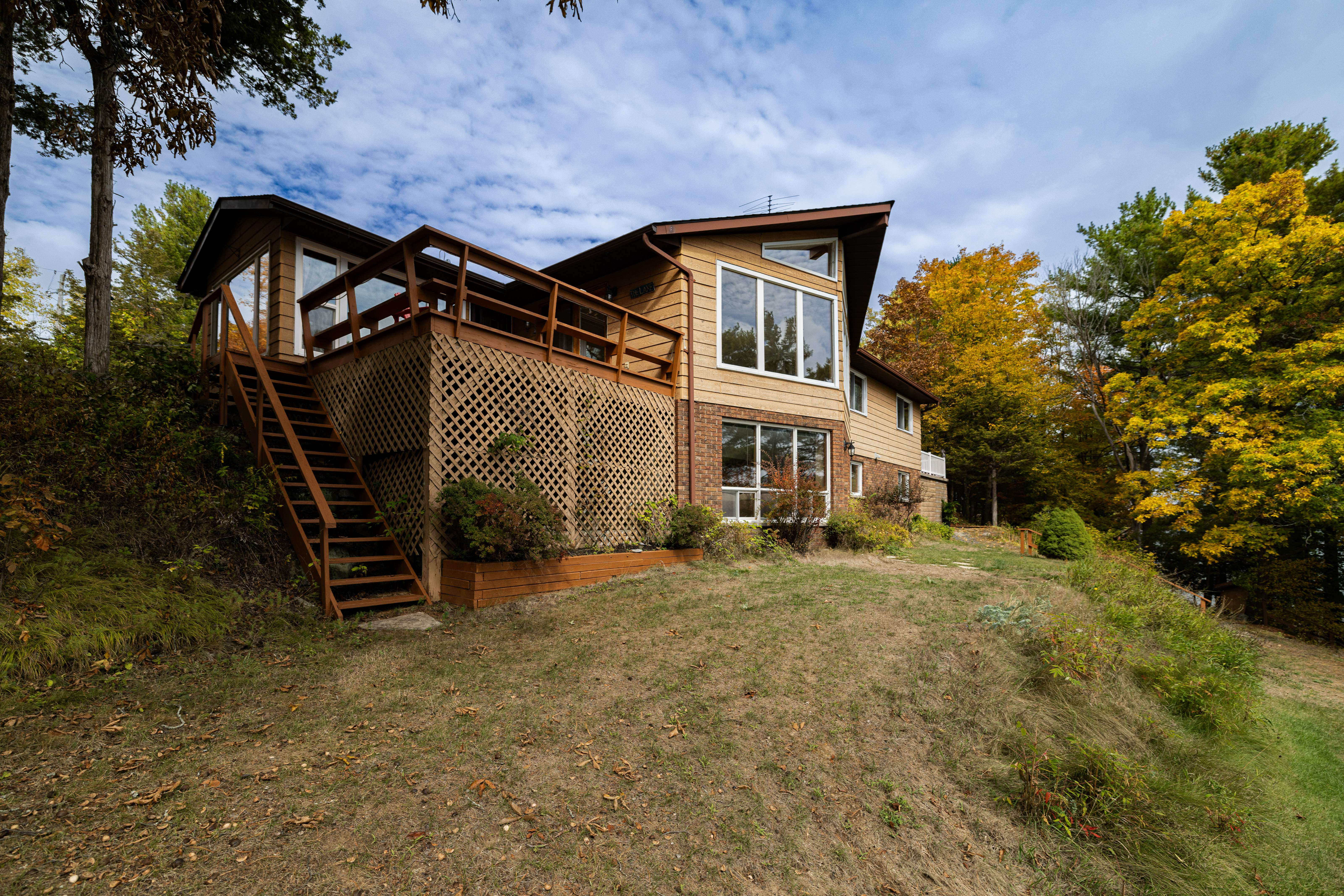 South Frontenac, Ontario, K0H 2L0, CA, 3 Bedrooms Bedrooms, ,3 BathroomsBathrooms,Residential,For Sale,1960739