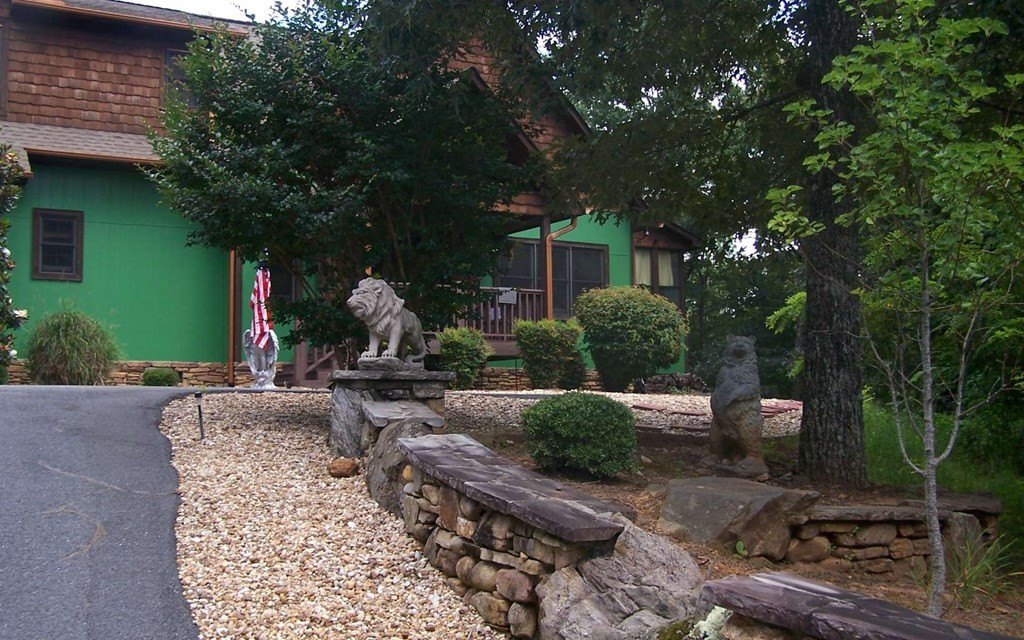 Hiawassee, Georgia, 30546, United States, 3 Bedrooms Bedrooms, ,3 BathroomsBathrooms,Residential,For Sale,1921264