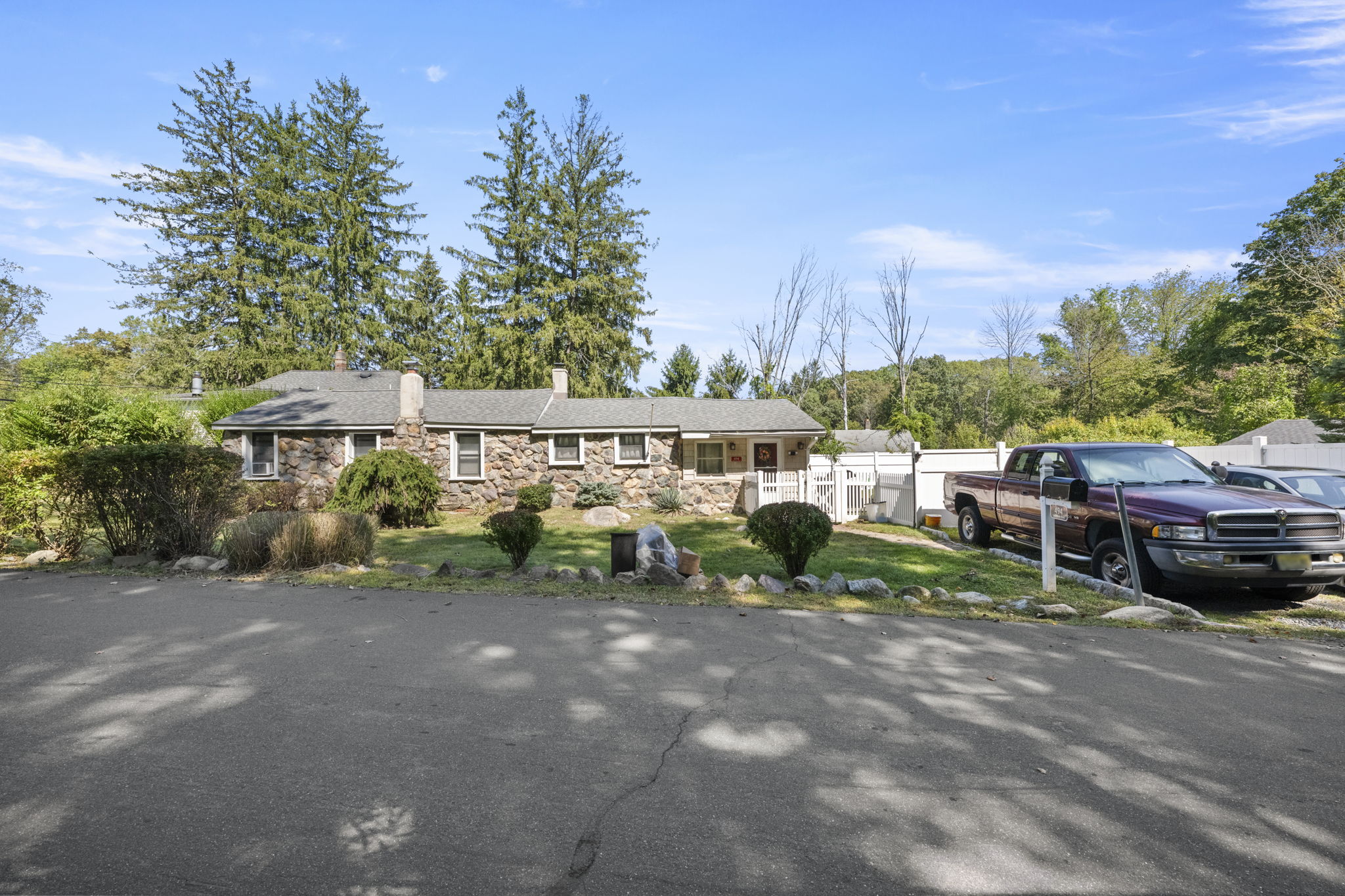 Rockaway Twp., New Jersey, 07849, United States, 9 Bedrooms Bedrooms, ,4 BathroomsBathrooms,Residential,For Sale,1976781