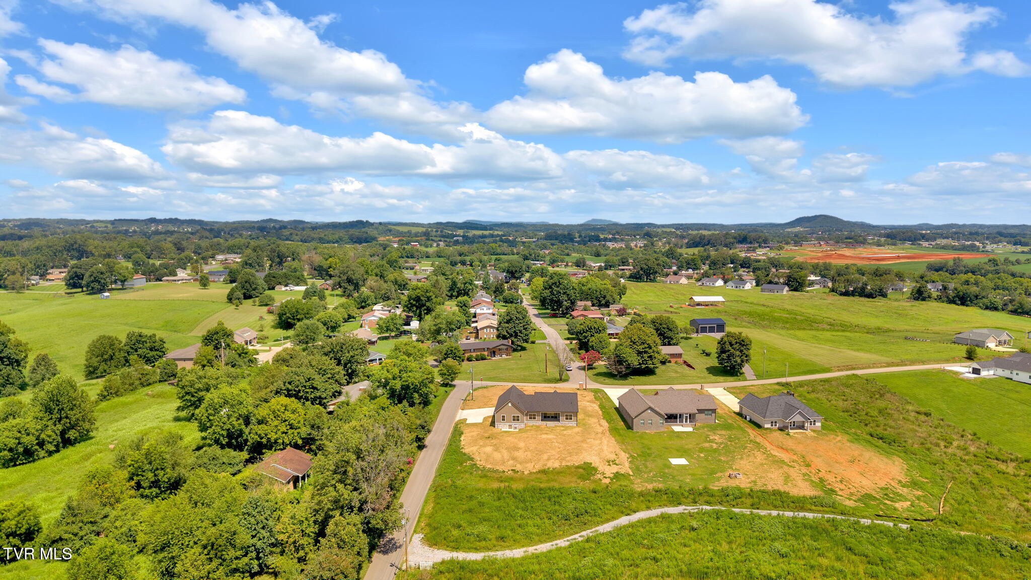Greeneville, Tennessee, 37745, United States, 3 Bedrooms Bedrooms, ,2 BathroomsBathrooms,Residential,For Sale,1923218
