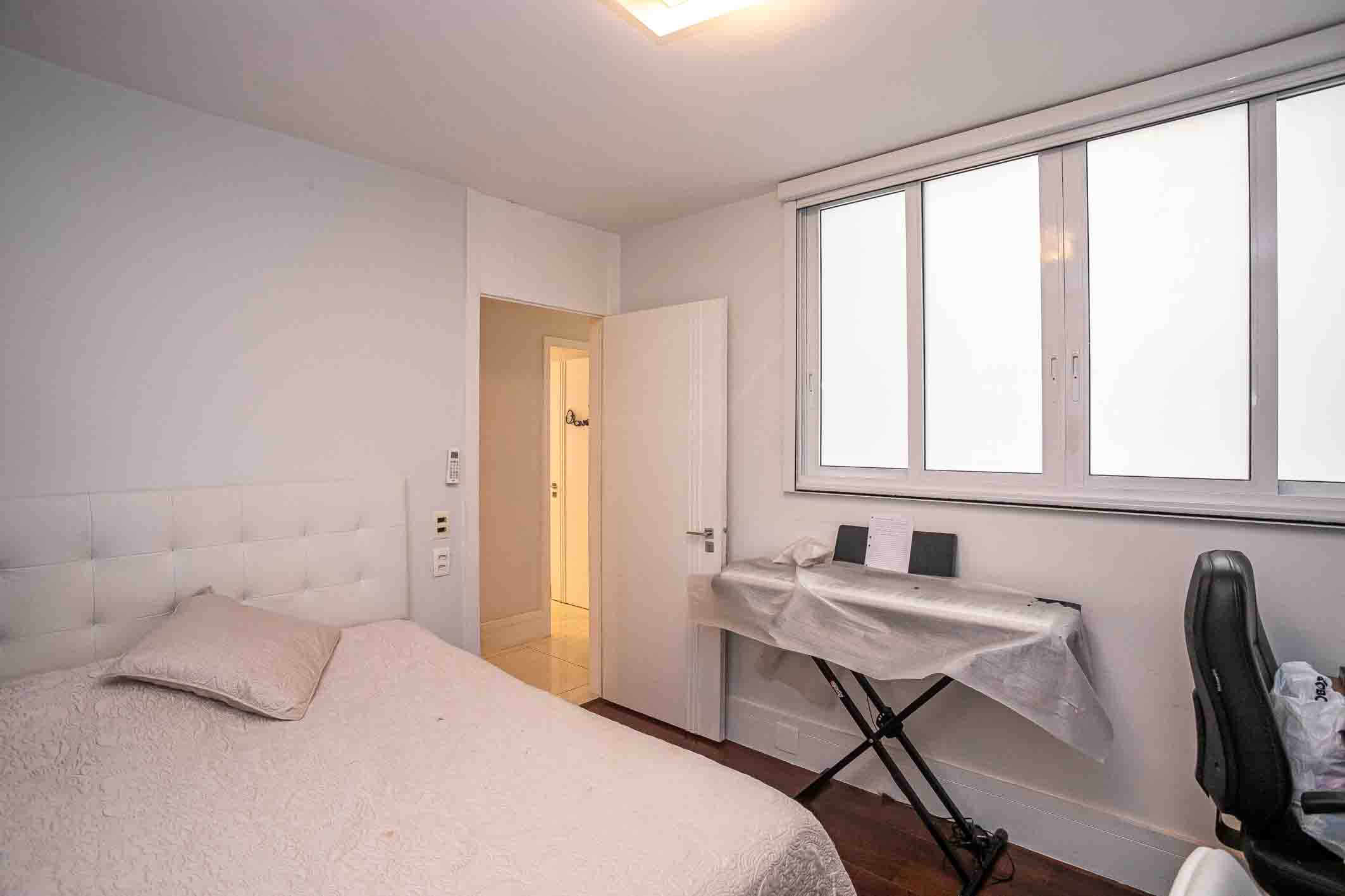  Refurbished apartment on a quiet street in Leblon - 物件實景
