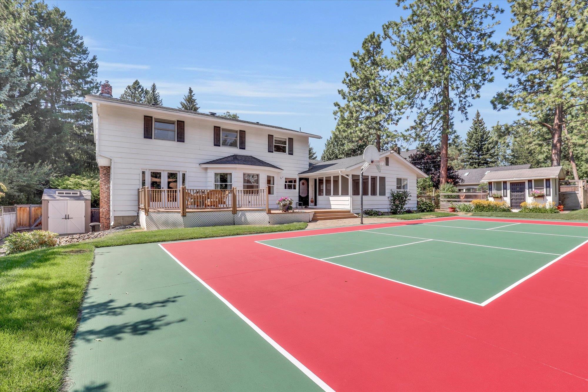Spokane, Washington, 99203, United States, 5 Bedrooms Bedrooms, ,4 BathroomsBathrooms,Residential,For Sale,1914349