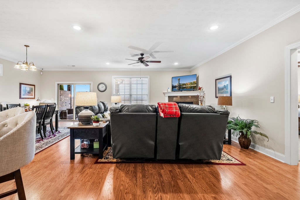 Sevierville, Tennessee, 37876, United States, 3 Bedrooms Bedrooms, ,2 BathroomsBathrooms,Residential,For Sale,2012111