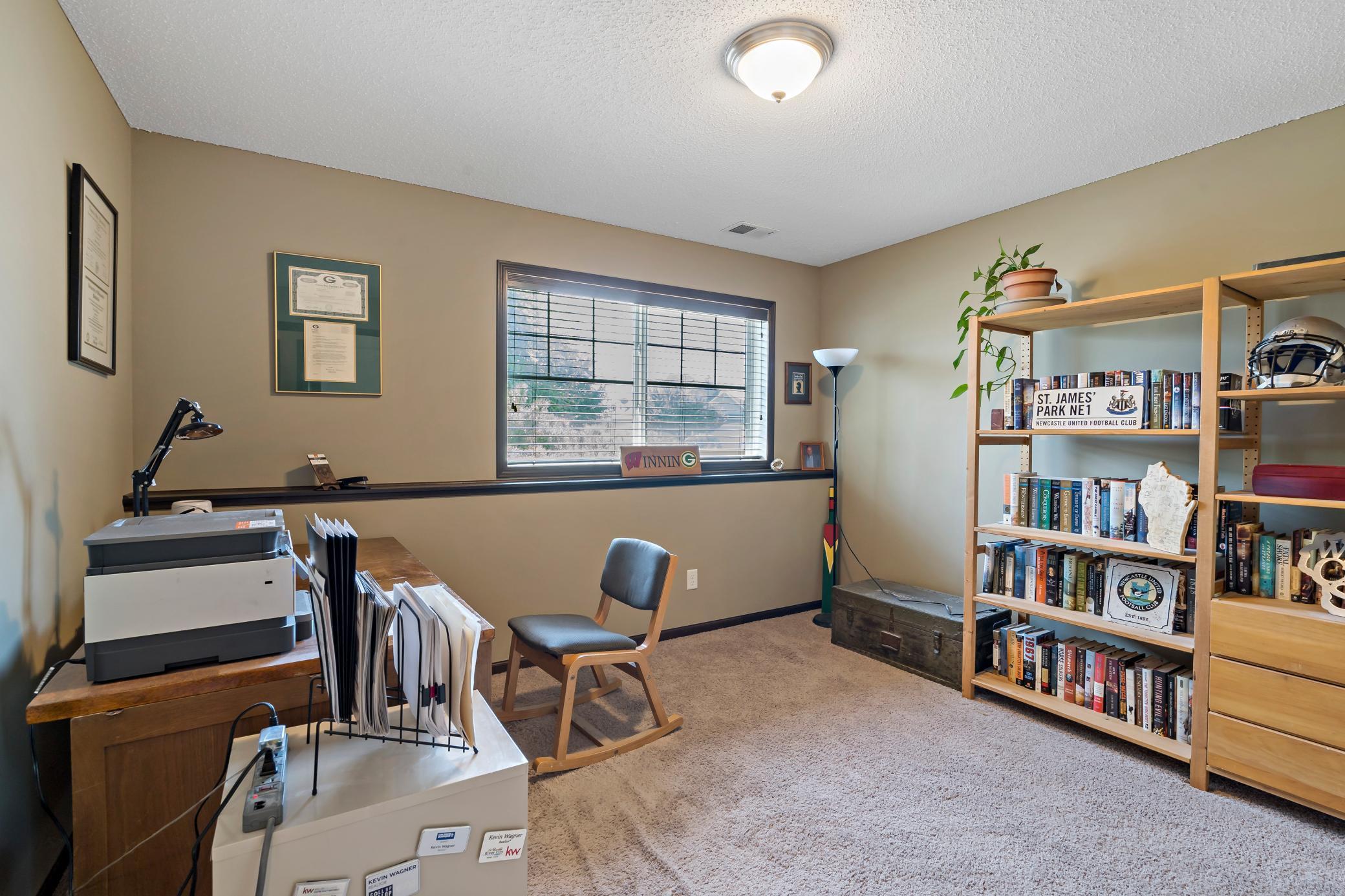 Shakopee, Minnesota, 55379, United States, 5 Bedrooms Bedrooms, ,2 BathroomsBathrooms,Residential,For Sale,1918771
