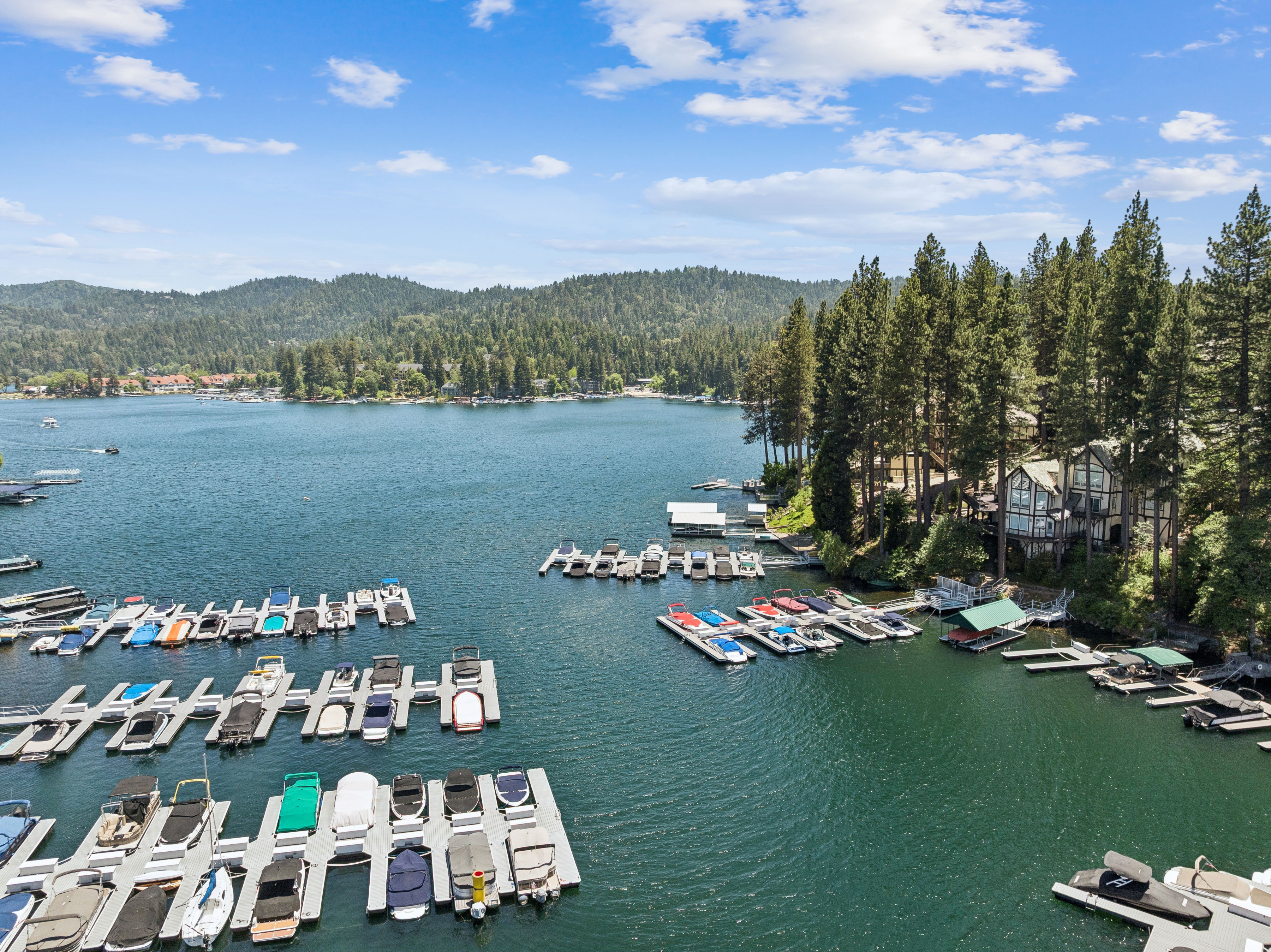  304 Lake Knoll Drive, Lake Arrowhead, CA 92352 - 物件實景