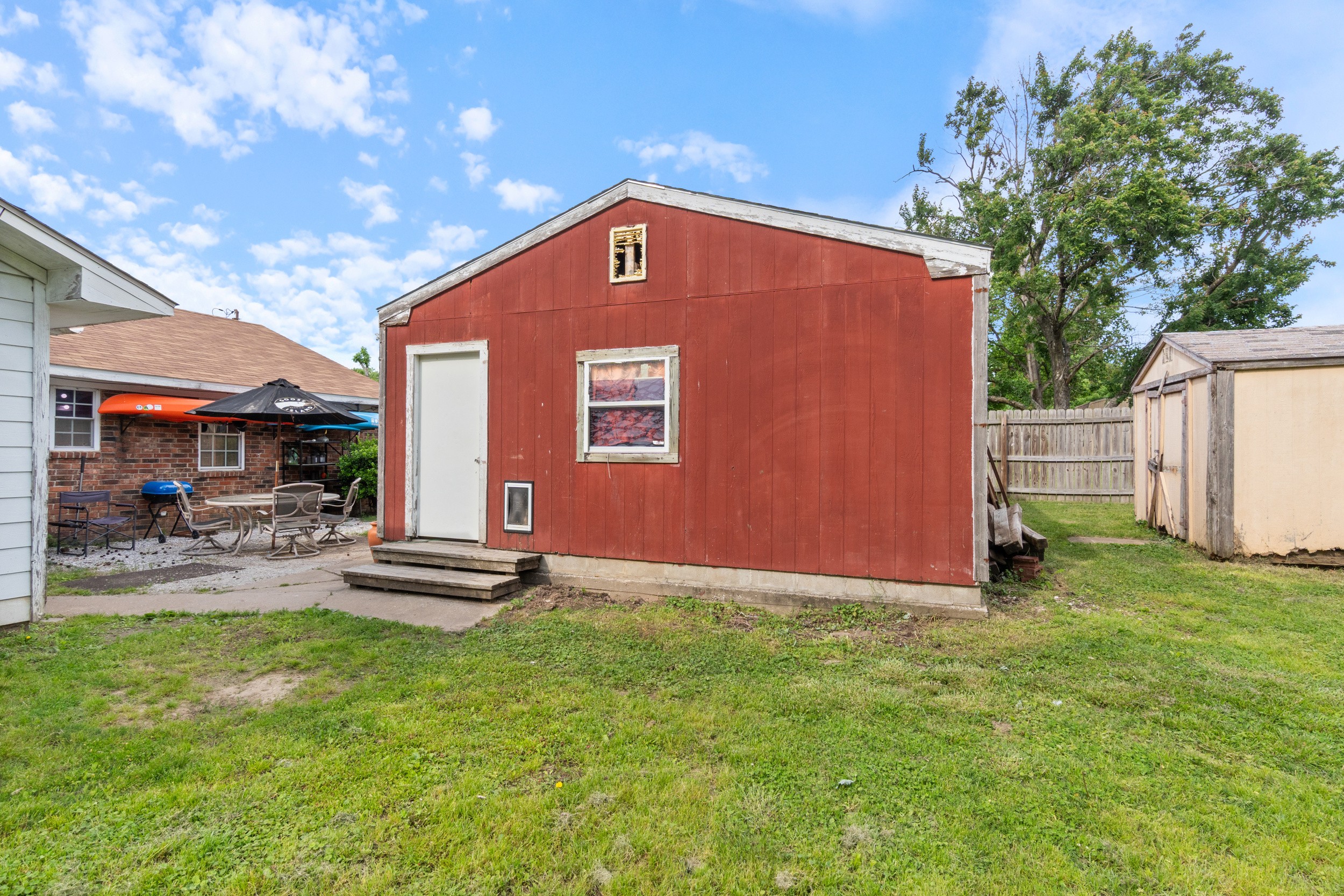 Bentonville, Arkansas, 72712, United States, 4 Bedrooms Bedrooms, ,3 BathroomsBathrooms,Residential,For Sale,1819877
