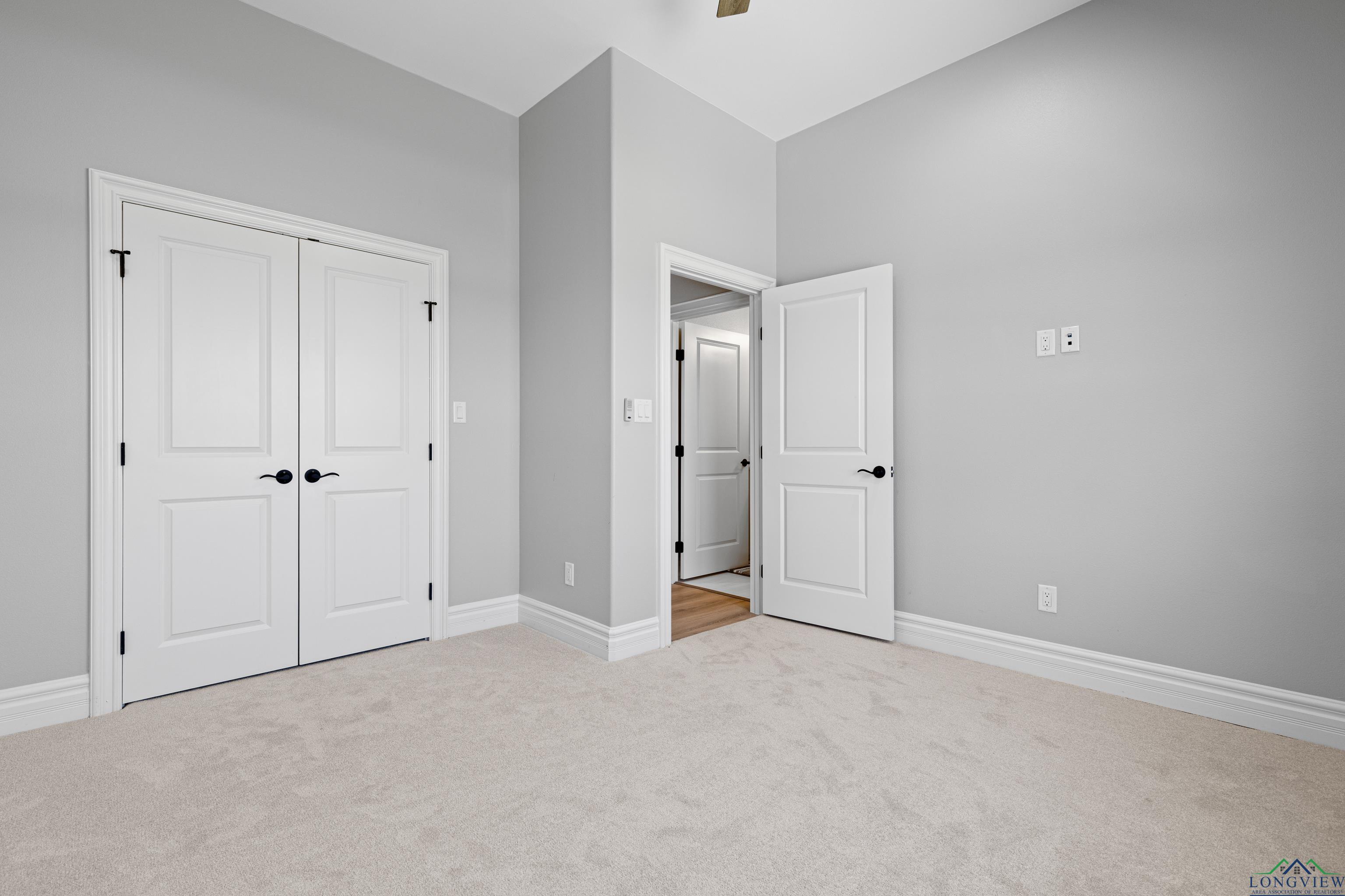 Tatum, Texas, 75691, United States, 6 Bedrooms Bedrooms, ,5 BathroomsBathrooms,Residential,For Sale,1967994