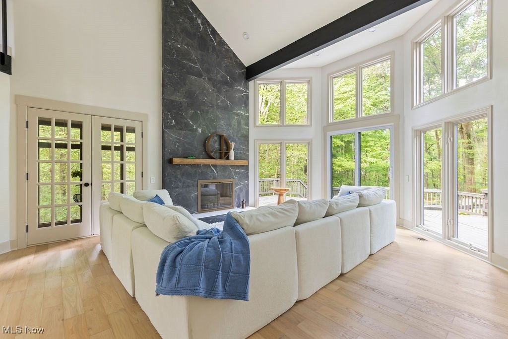 Chagrin Falls, Ohio, 44023, United States, 4 Bedrooms Bedrooms, ,4 BathroomsBathrooms,Residential,For Sale,1930010