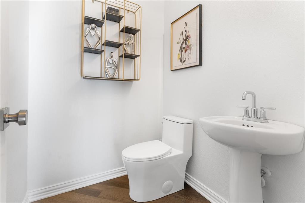 Rowlett, Texas, 75089, United States, 4 Bedrooms Bedrooms, ,4 BathroomsBathrooms,Residential,For Sale,2006168