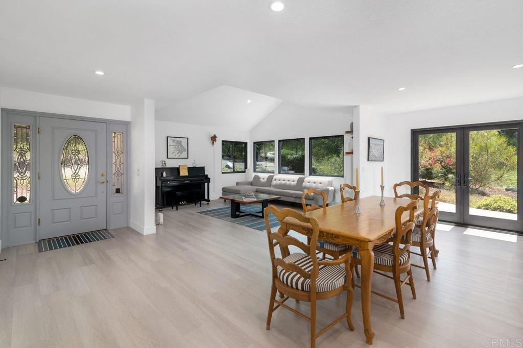 Escondido, California, 92029, United States, 3 Bedrooms Bedrooms, ,3 BathroomsBathrooms,Residential,For Sale,1905867