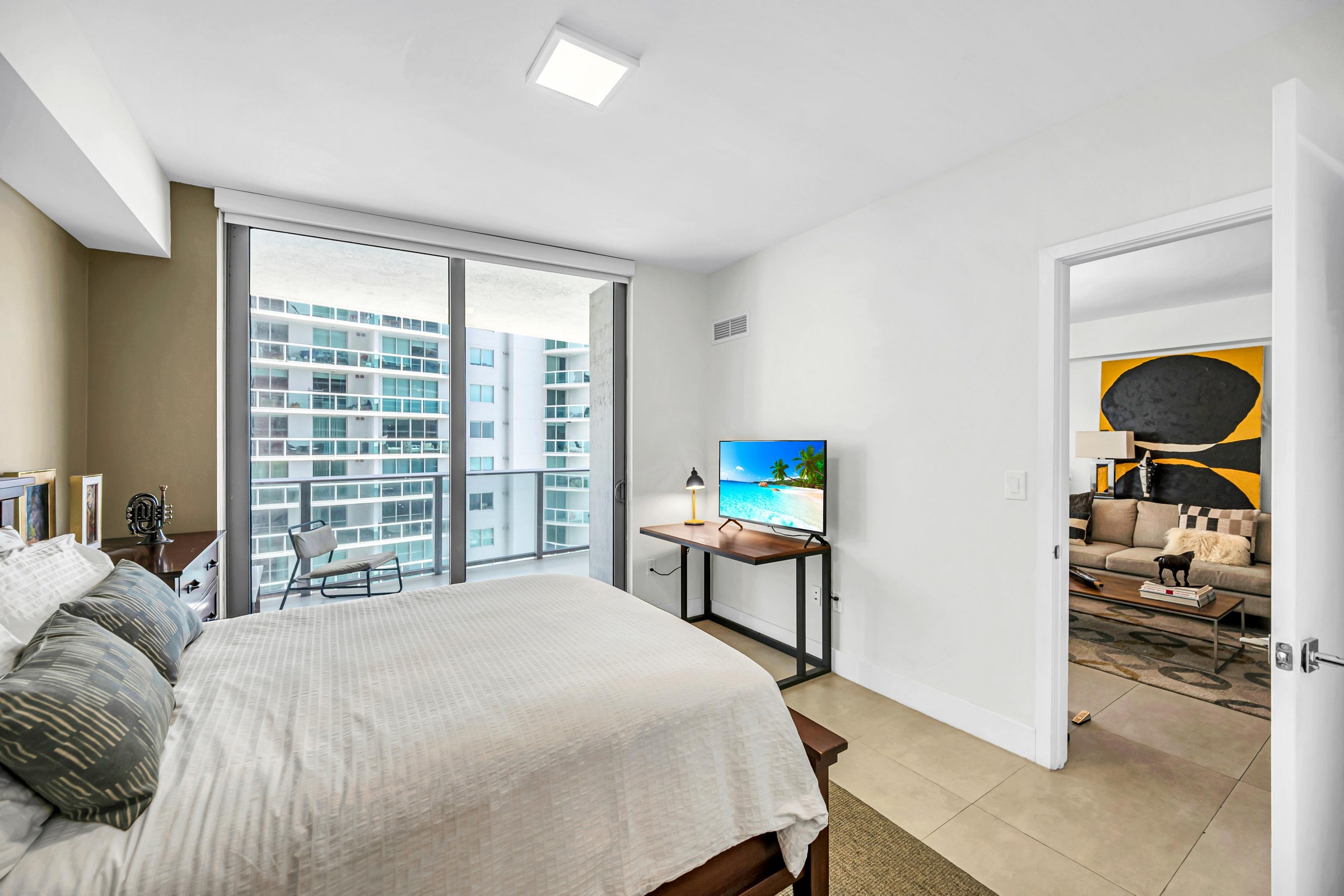  488 NE 18th St, Miami, FL, 33132 - 物件實景