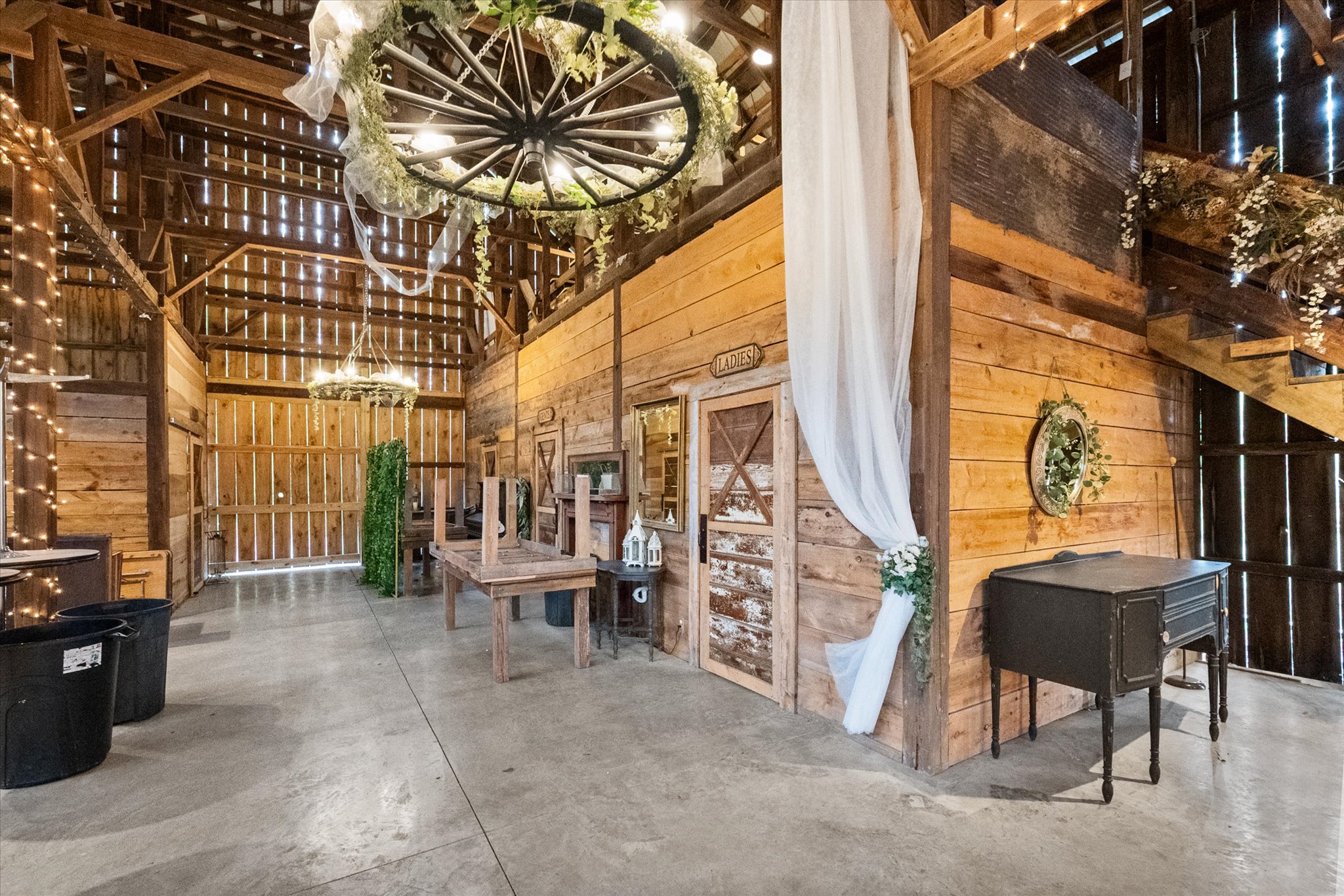 Shelbyville, Kentucky, 40065, United States, 4 Bedrooms Bedrooms, ,3 BathroomsBathrooms,Residential,For Sale,1986481