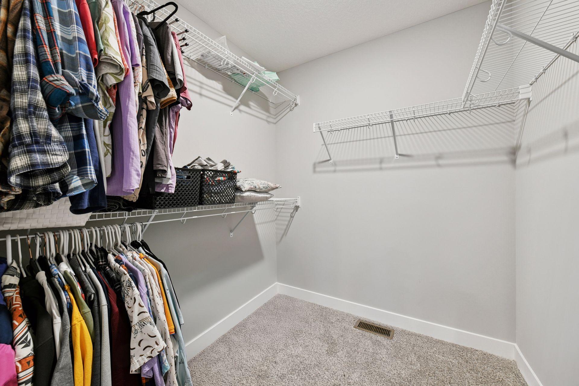 Chaska, Minnesota, 55318, United States, 5 Bedrooms Bedrooms, ,2 BathroomsBathrooms,Residential,For Sale,2014205