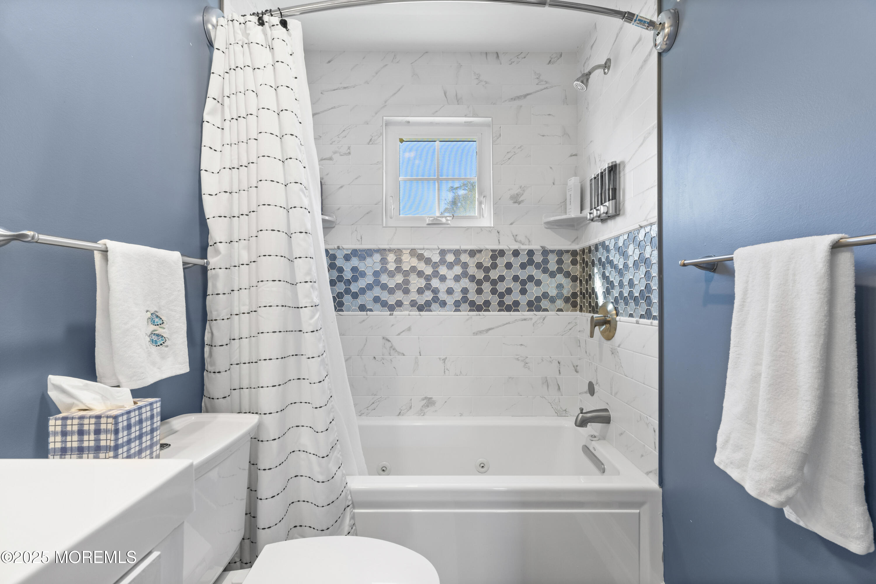 Highlands, New Jersey, 07732, United States, 3 Bedrooms Bedrooms, ,3 BathroomsBathrooms,Residential,For Sale,1977808