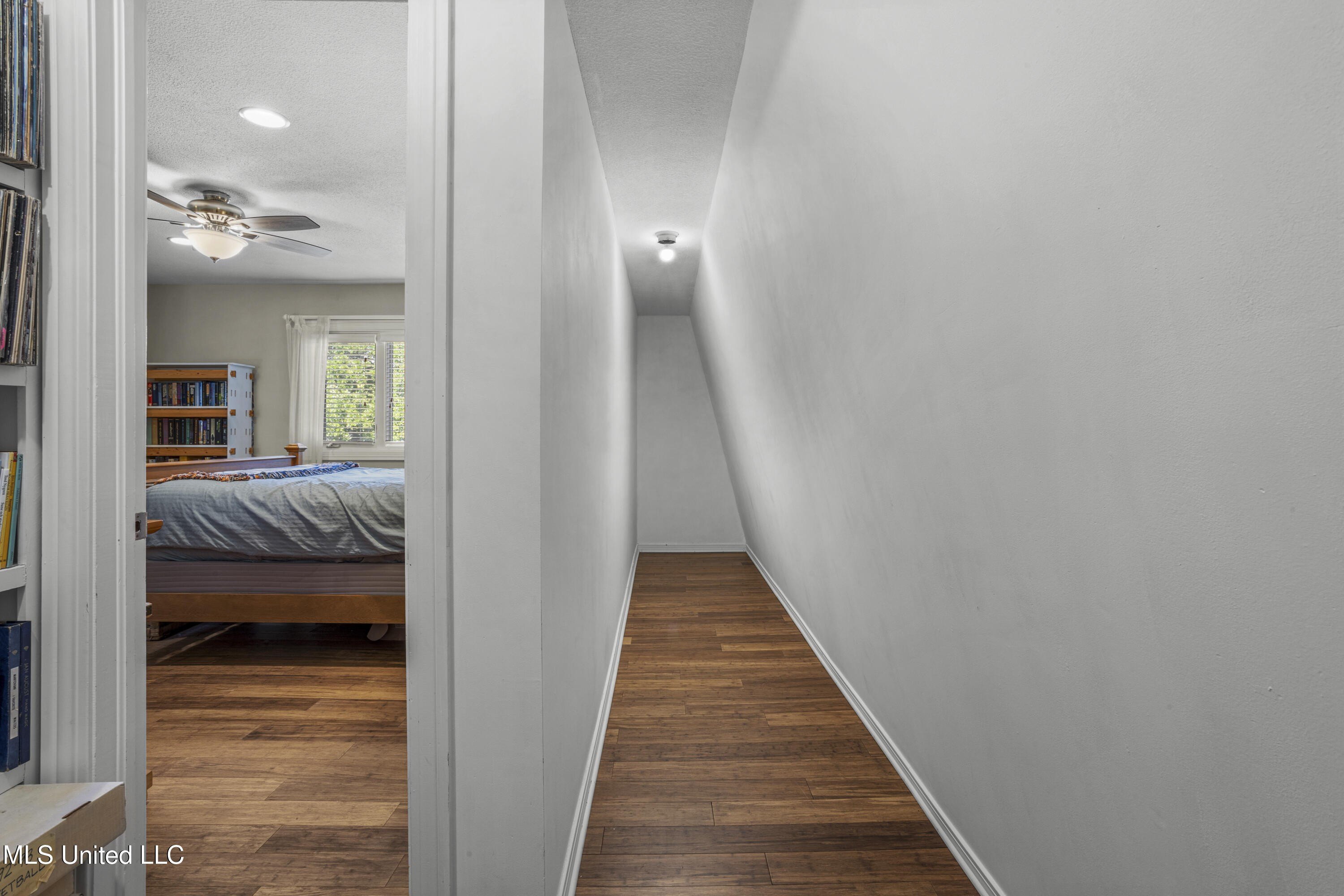 Gulfport, Mississippi, 39507, United States, 4 Bedrooms Bedrooms, ,4 BathroomsBathrooms,Residential,For Sale,1974539