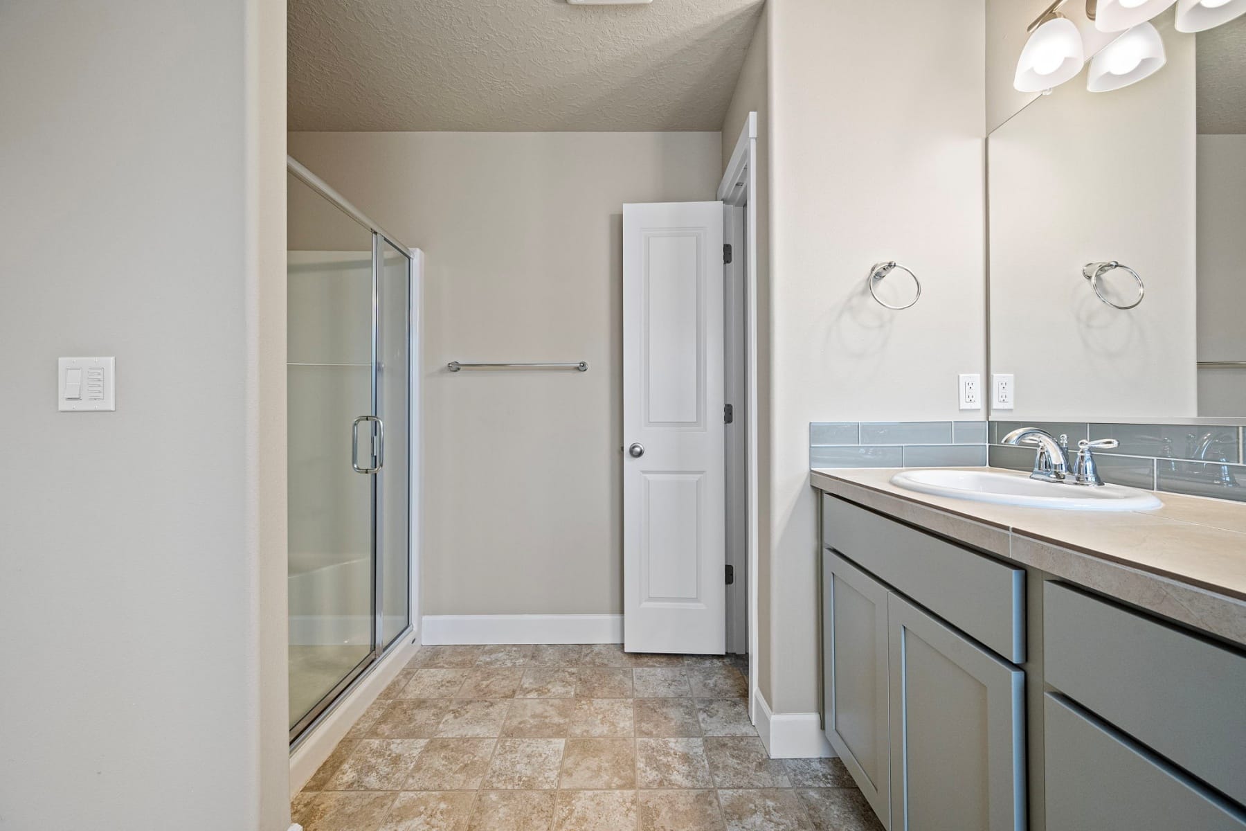  410 S 10TH ST Monroe, OR 97456 - 物件實景