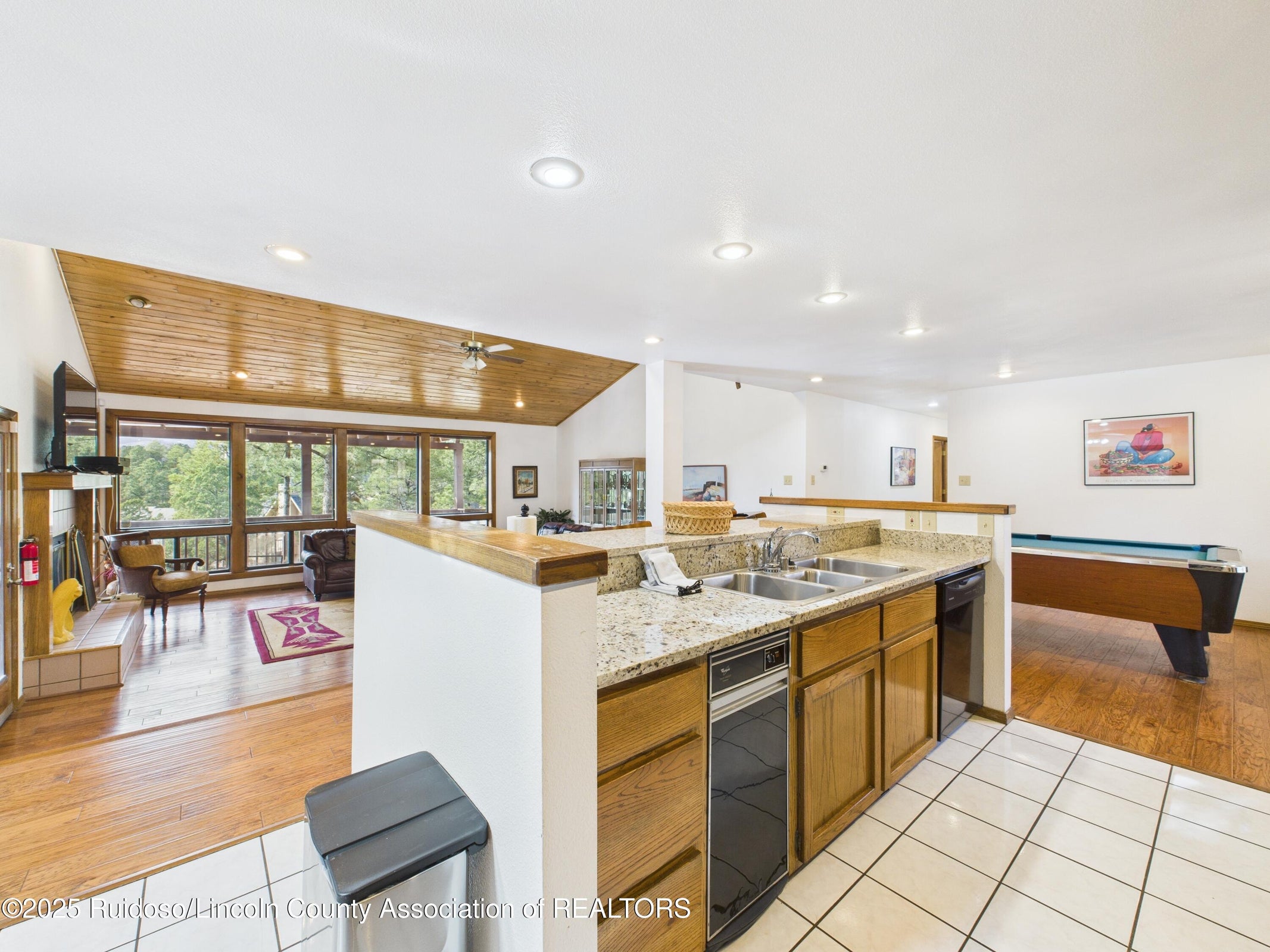 Ruidoso, New Mexico, 88345, United States, 5 Bedrooms Bedrooms, ,4 BathroomsBathrooms,Residential,For Sale,2006103