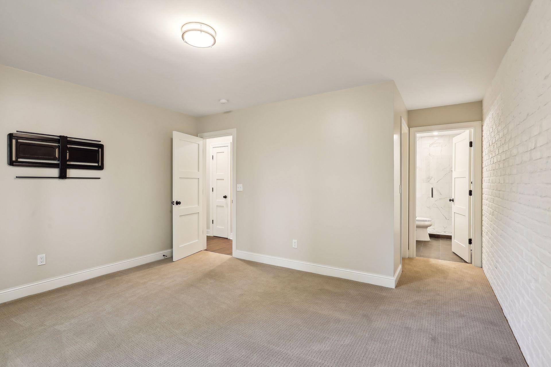 Plymouth, Minnesota, 55447, United States, 3 Bedrooms Bedrooms, ,1 BathroomBathrooms,Residential,For Sale,1959351