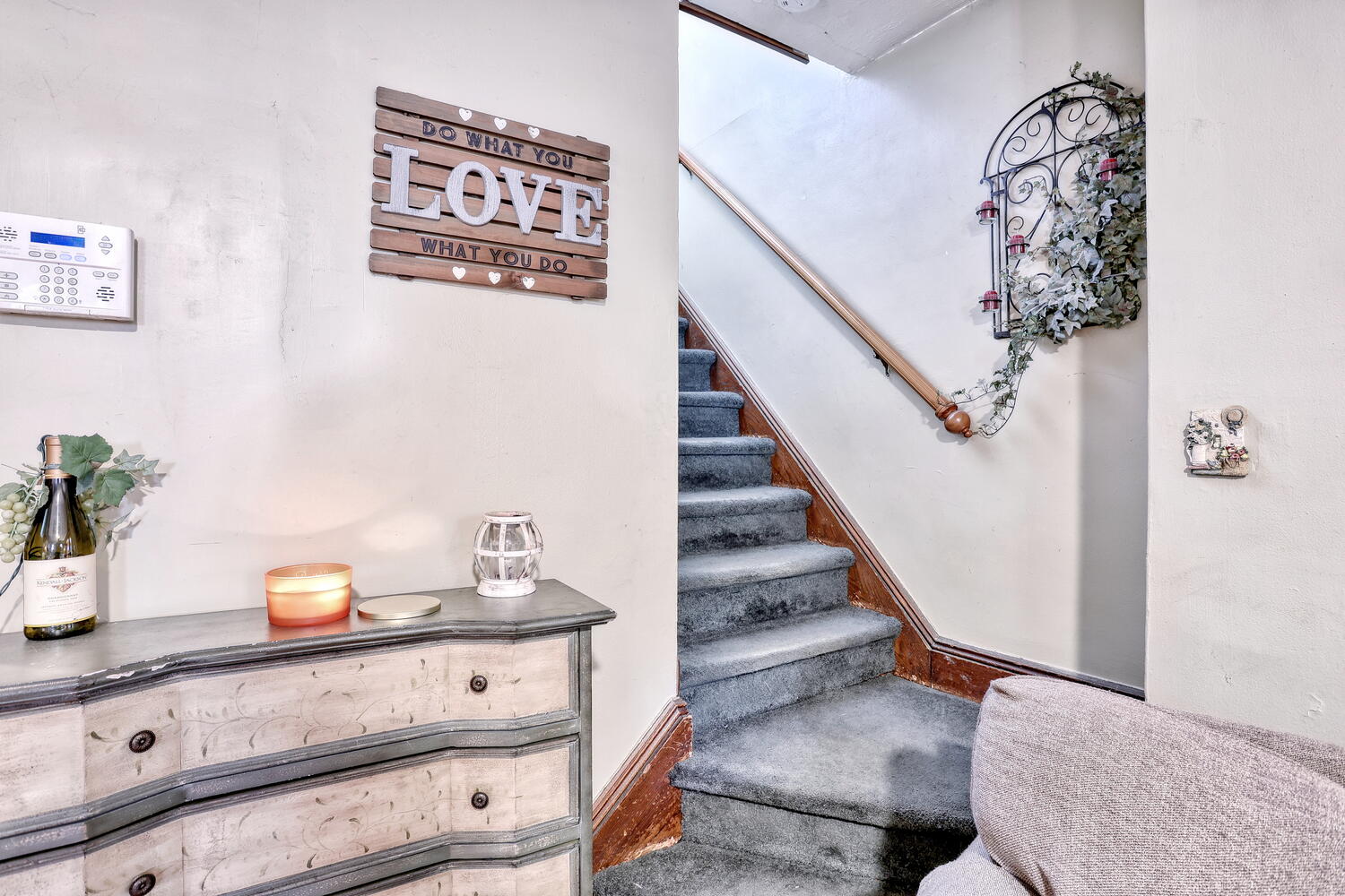 Clifton, New Jersey, 07011, United States, 2 Bedrooms Bedrooms, ,2 BathroomsBathrooms,Residential,For Sale,1975709