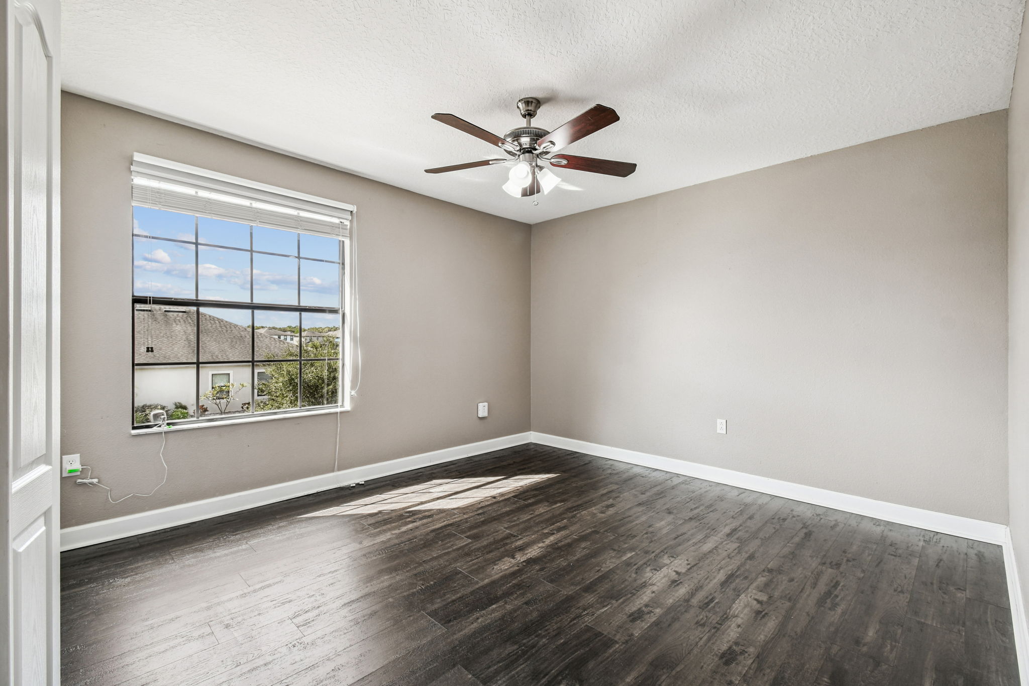 New Port Richey, Florida, 34655, United States, 6 Bedrooms Bedrooms, ,4 BathroomsBathrooms,Residential,For Sale,1980137