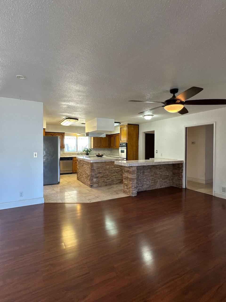 Fresno, California, 93723, United States, 3 Bedrooms Bedrooms, ,3 BathroomsBathrooms,Residential,For Sale,1982063