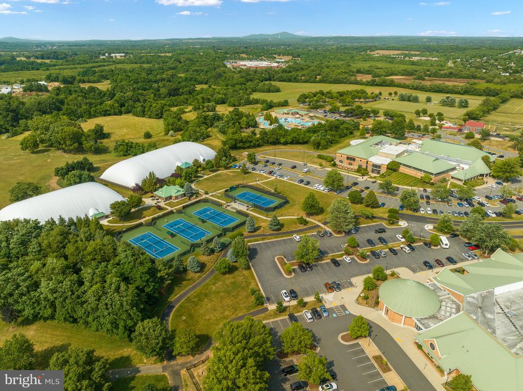 Leesburg, Virginia, 20176, United States, 6 Bedrooms Bedrooms, ,3 BathroomsBathrooms,Residential,For Sale,1979496