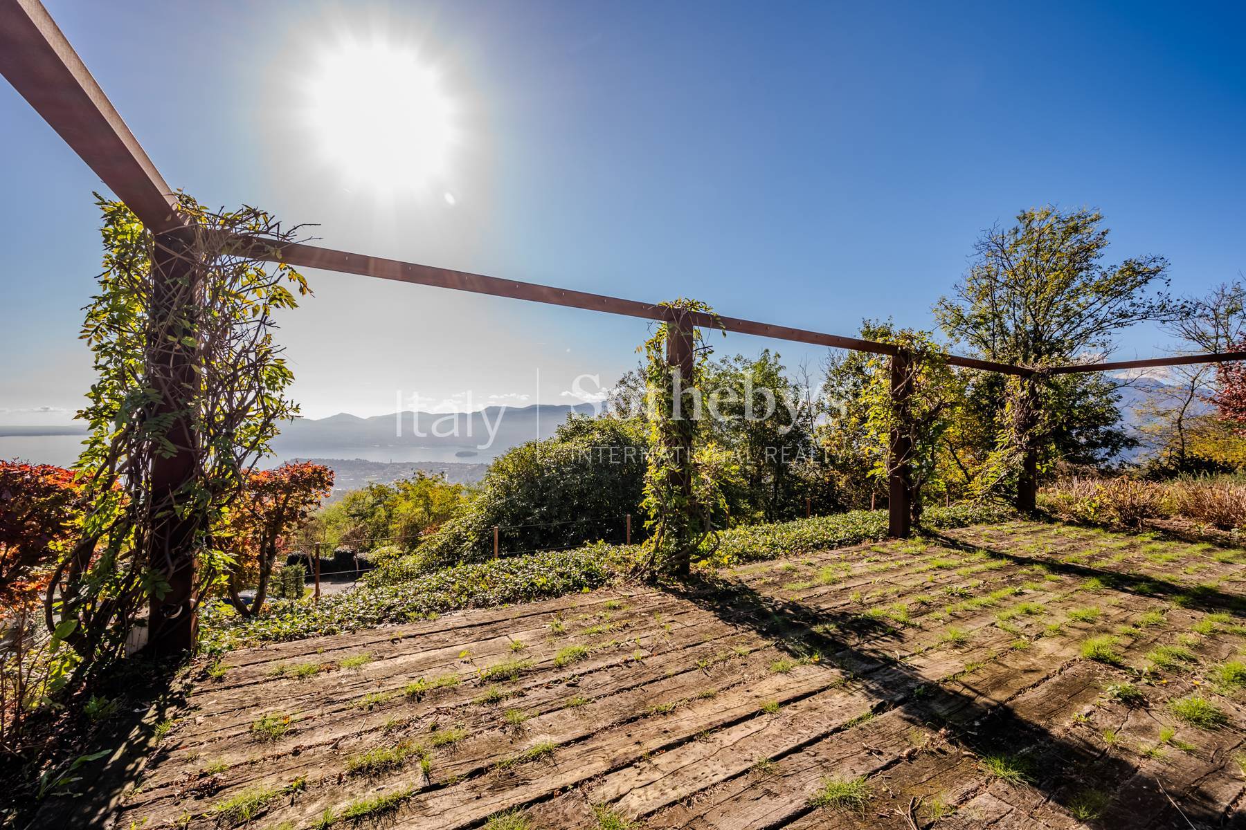  Exclusive modern villa with panoramic lake views and spa - 物件實景