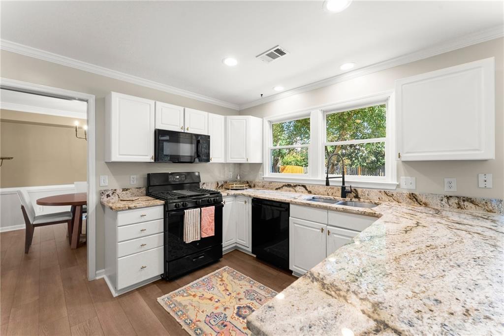 Peachtree Corners, Georgia, 30092, United States, 3 Bedrooms Bedrooms, ,3 BathroomsBathrooms,Residential,For Sale,1950975