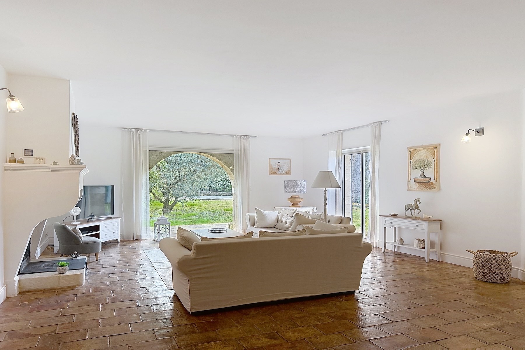  Elegant property with swimming pool and landscaped garden near Uzès - 物件實景
