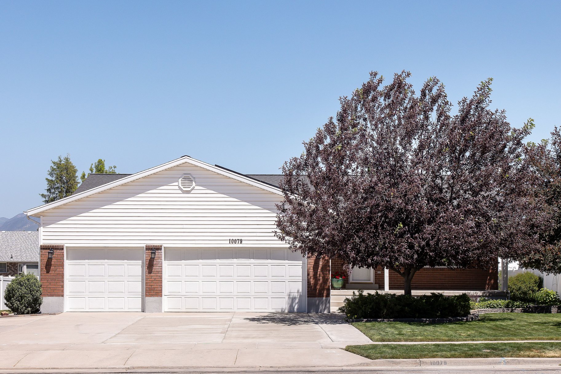  Lovingly Maintained Exceptional Home - 物件實景