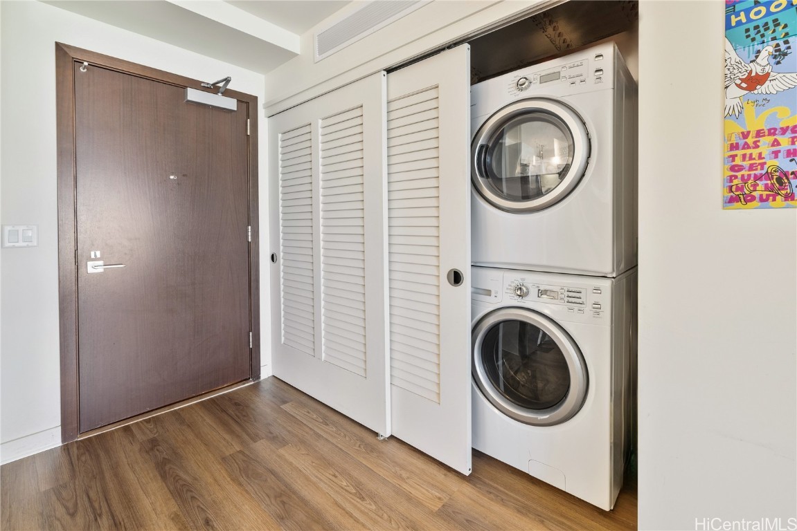 Honolulu, Hawaii, 96813, United States, 1 Bedroom Bedrooms, ,1 BathroomBathrooms,Residential,For Sale,1705133